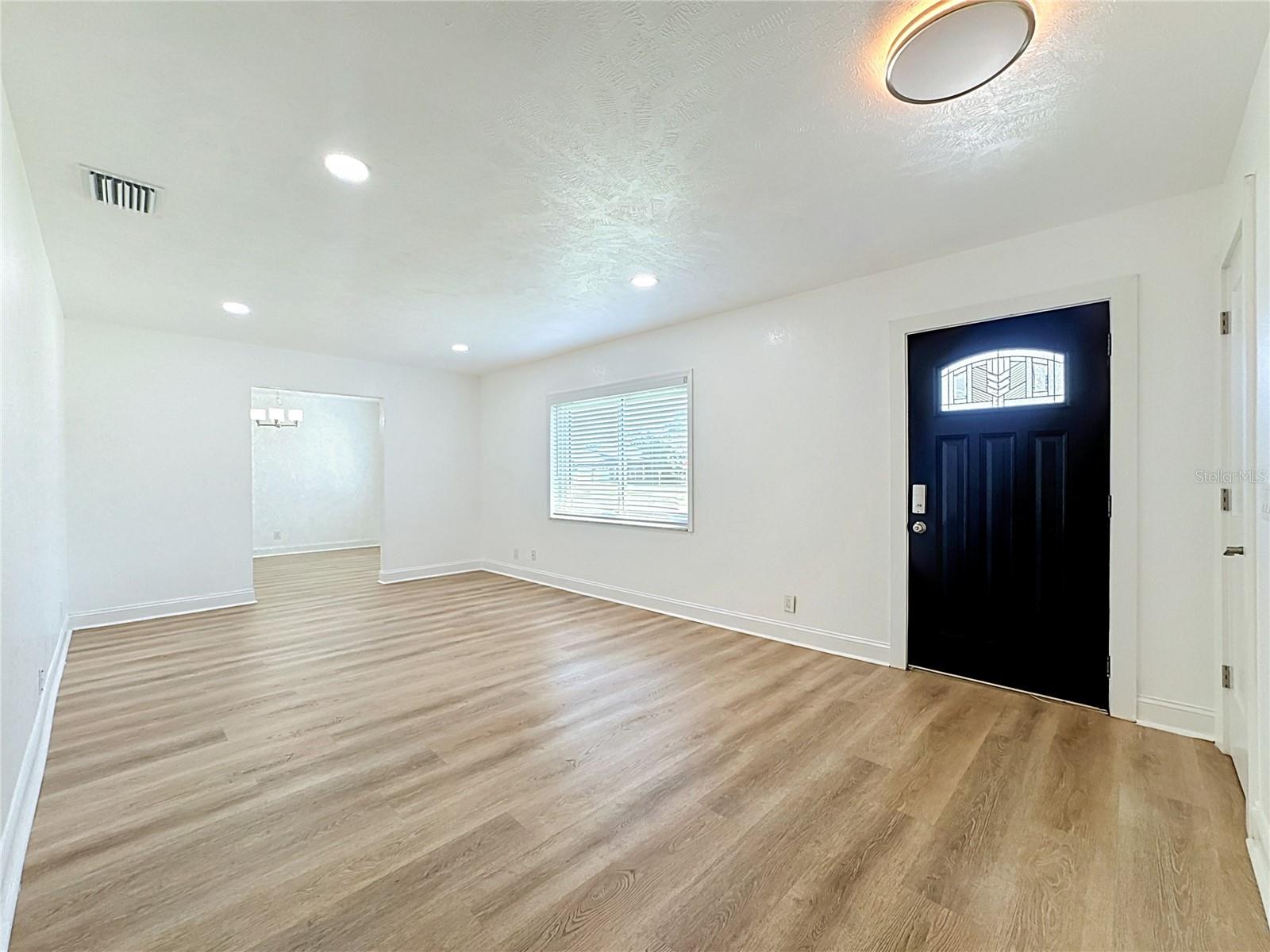 264 VAN GOGH CIR