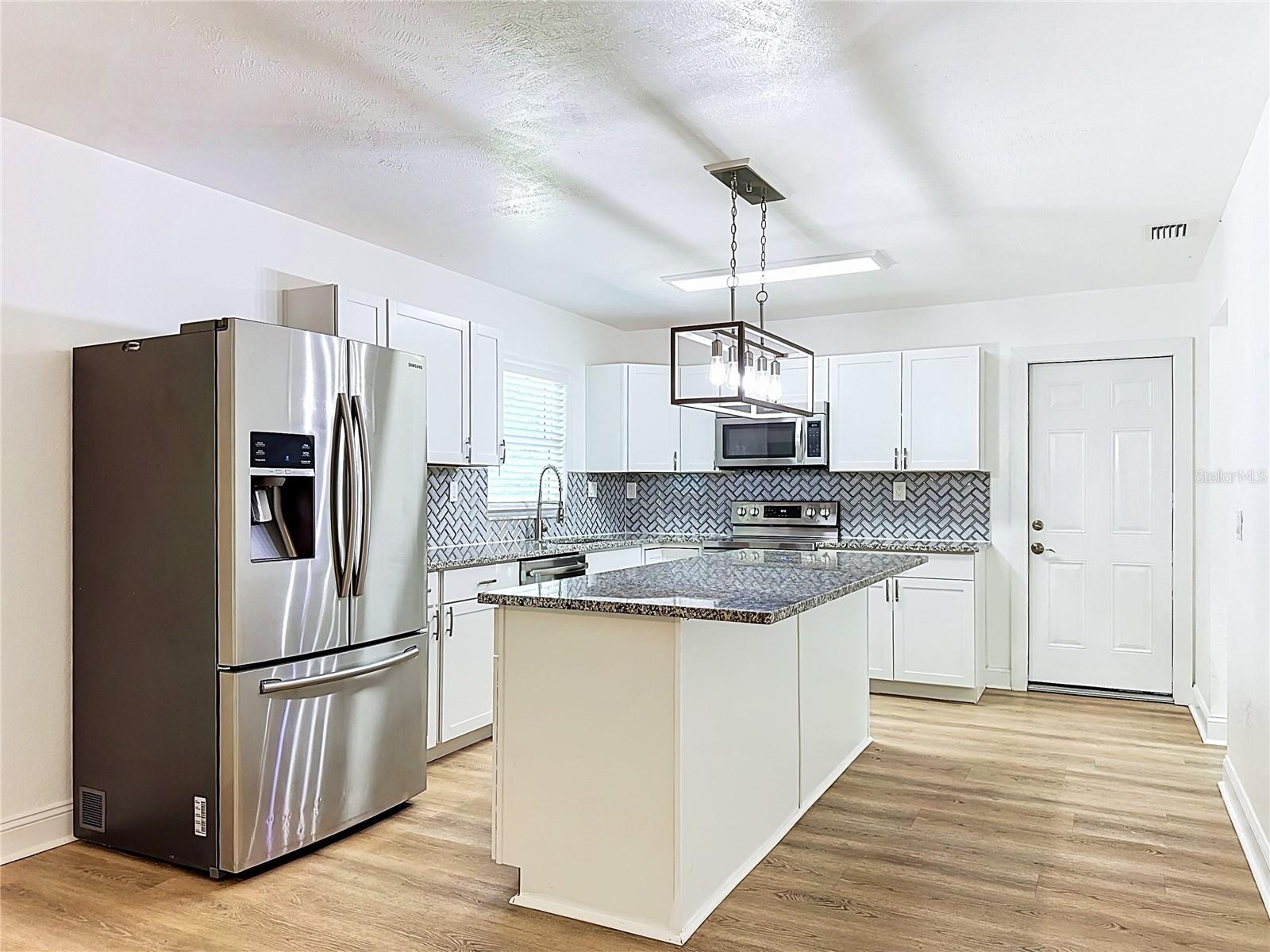 264 VAN GOGH CIR