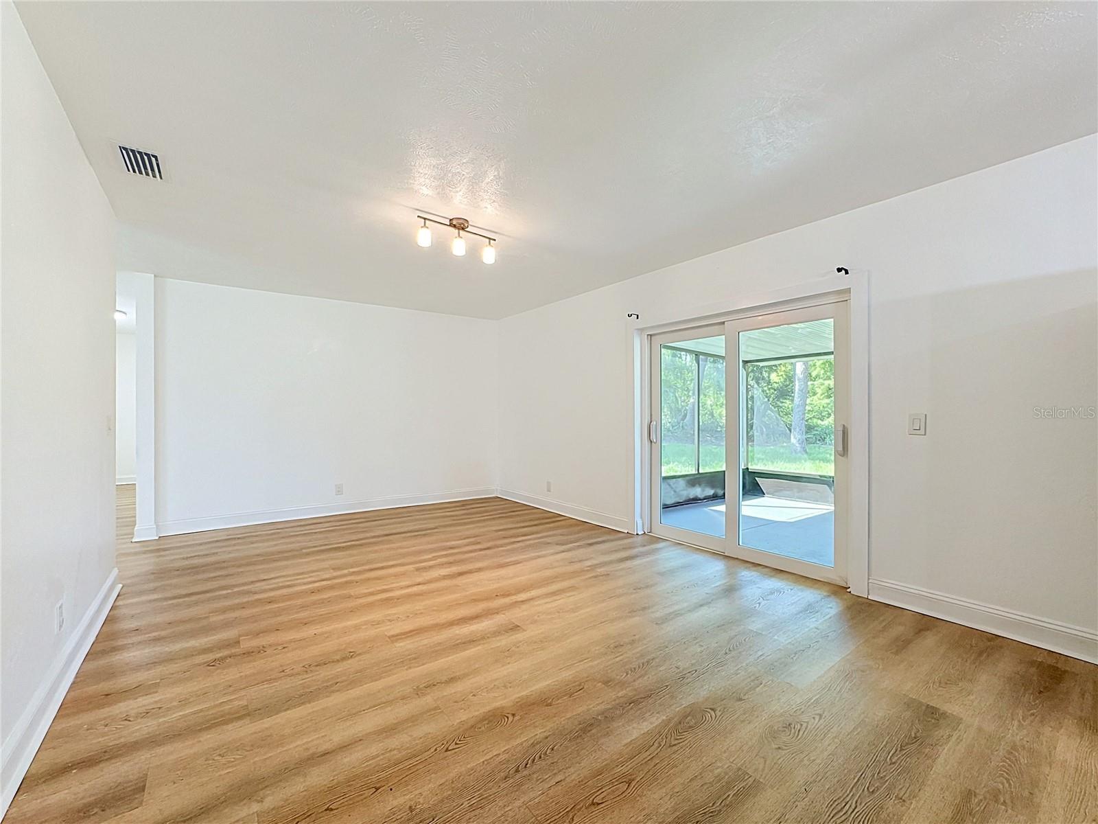 264 VAN GOGH CIR