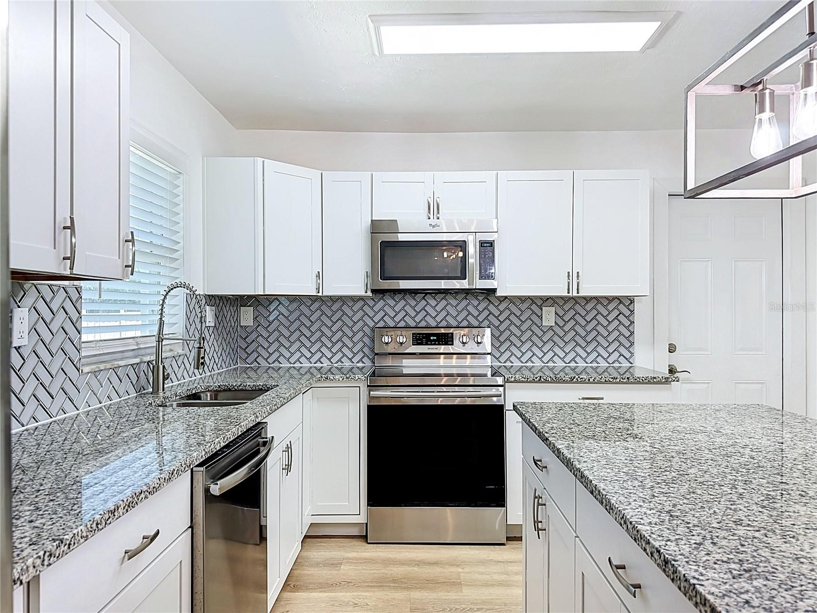 264 VAN GOGH CIR