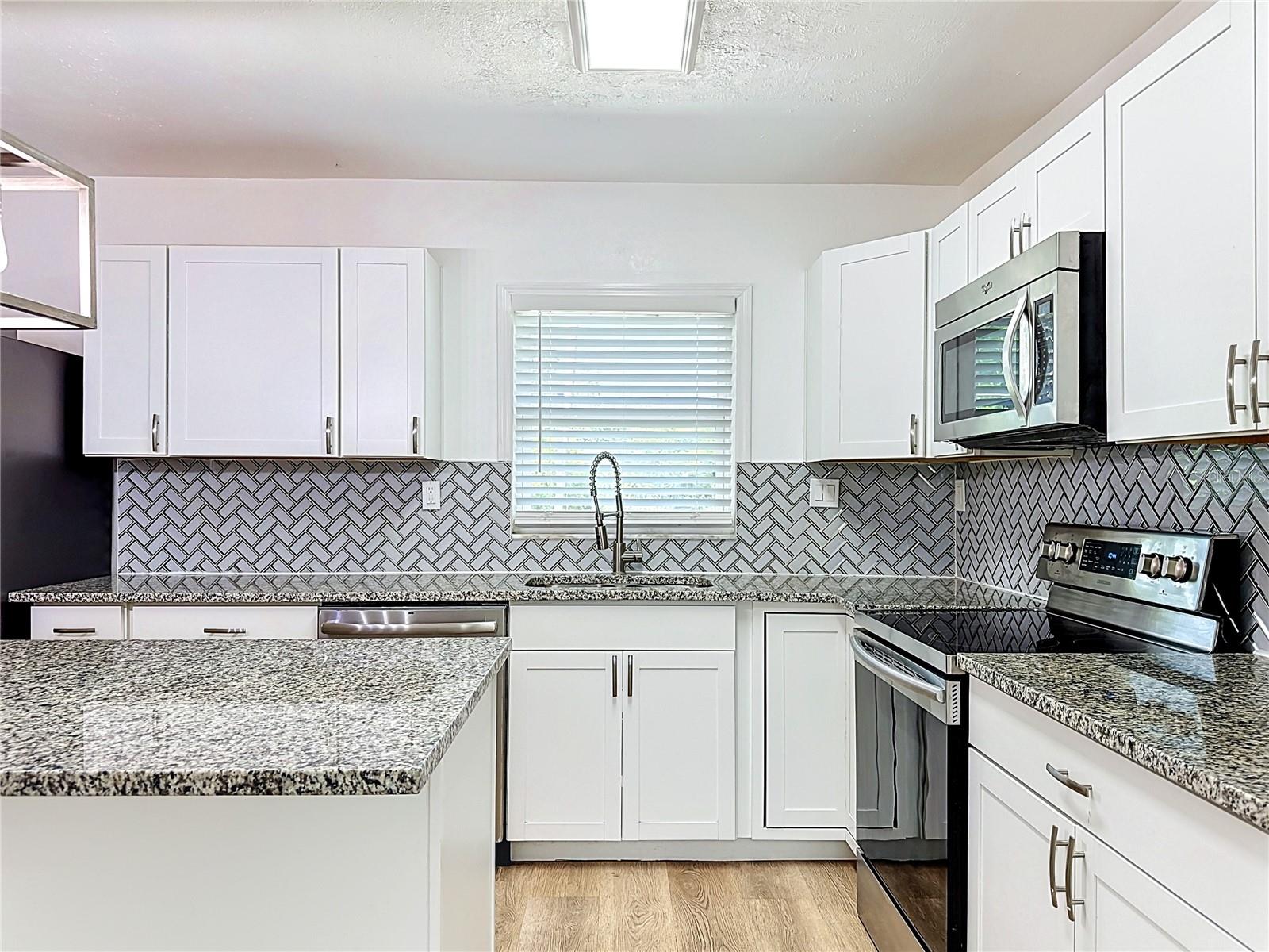 264 VAN GOGH CIR