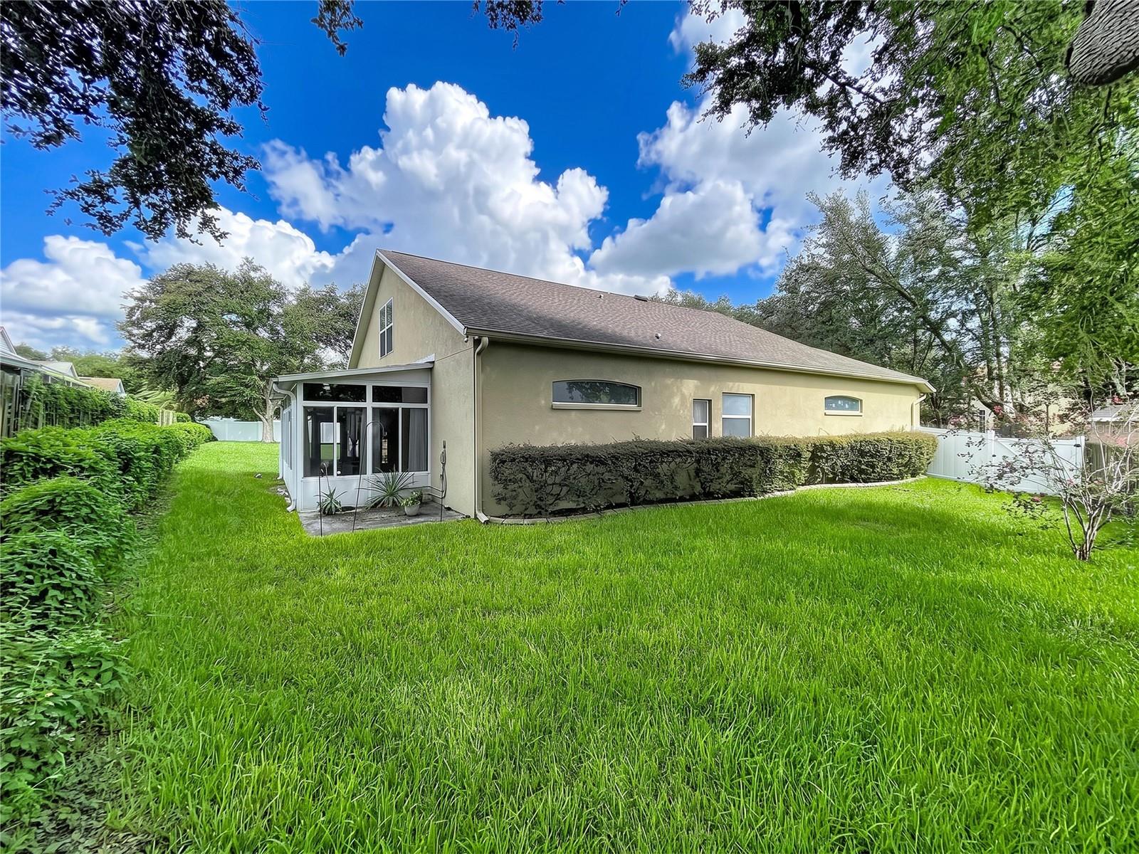 1124 SPLIT SILK ST