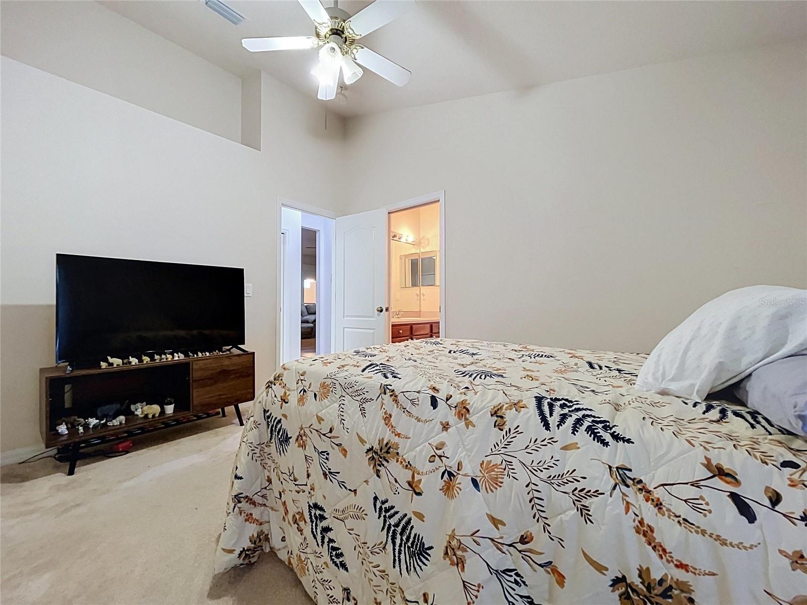 1124 SPLIT SILK ST