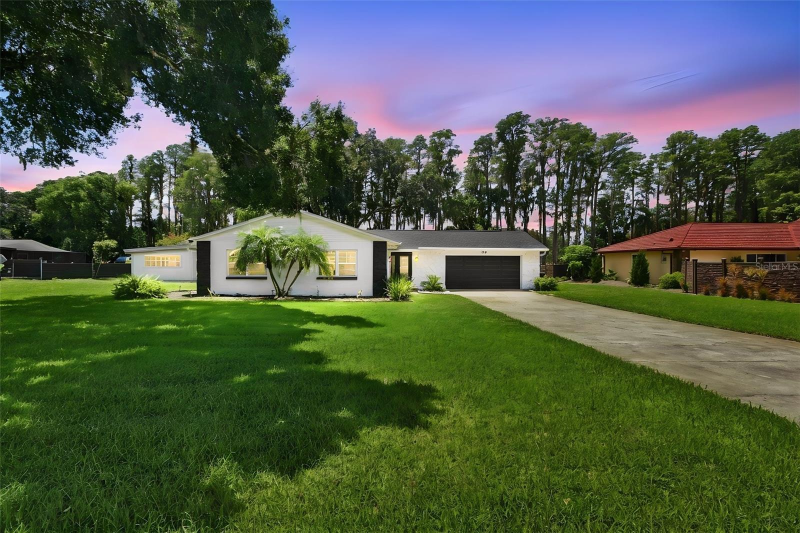 210 LAKE HOBBS RD