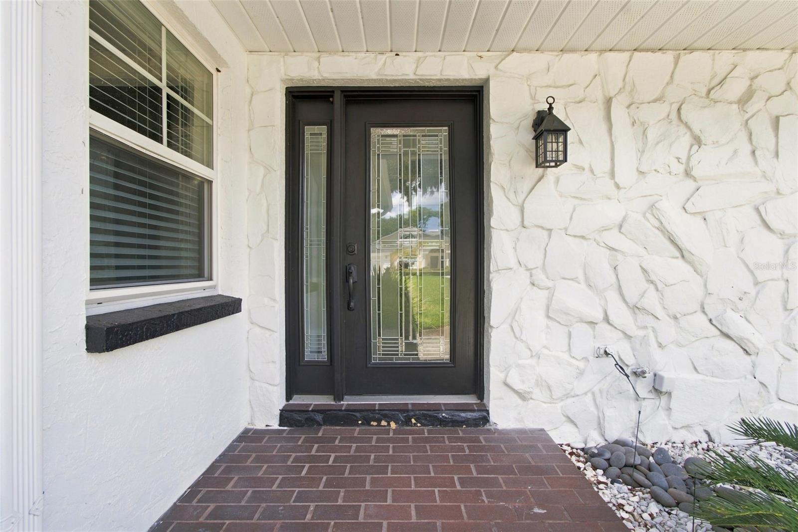 210 LAKE HOBBS RD