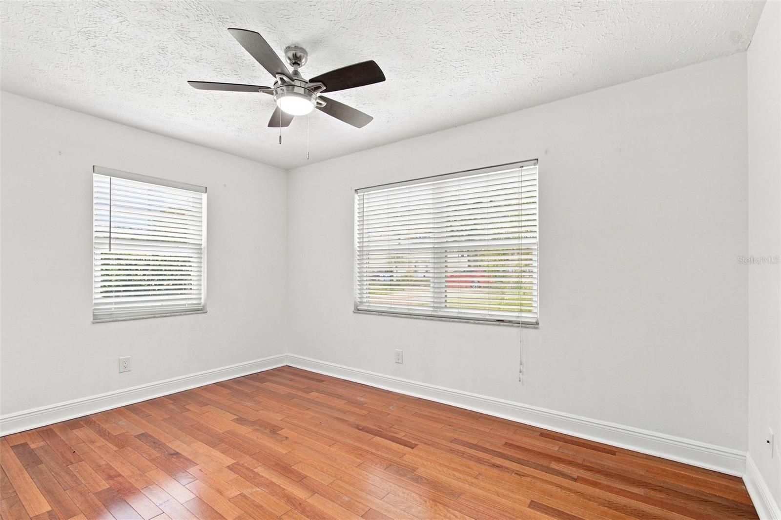210 LAKE HOBBS RD