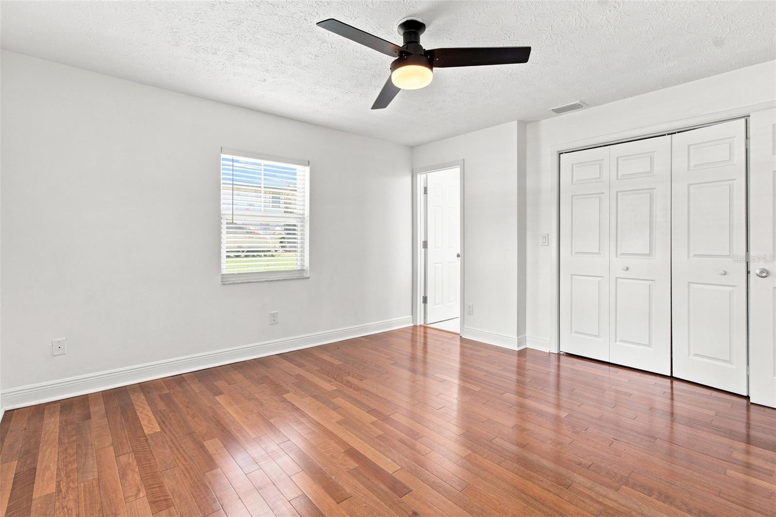 210 LAKE HOBBS RD