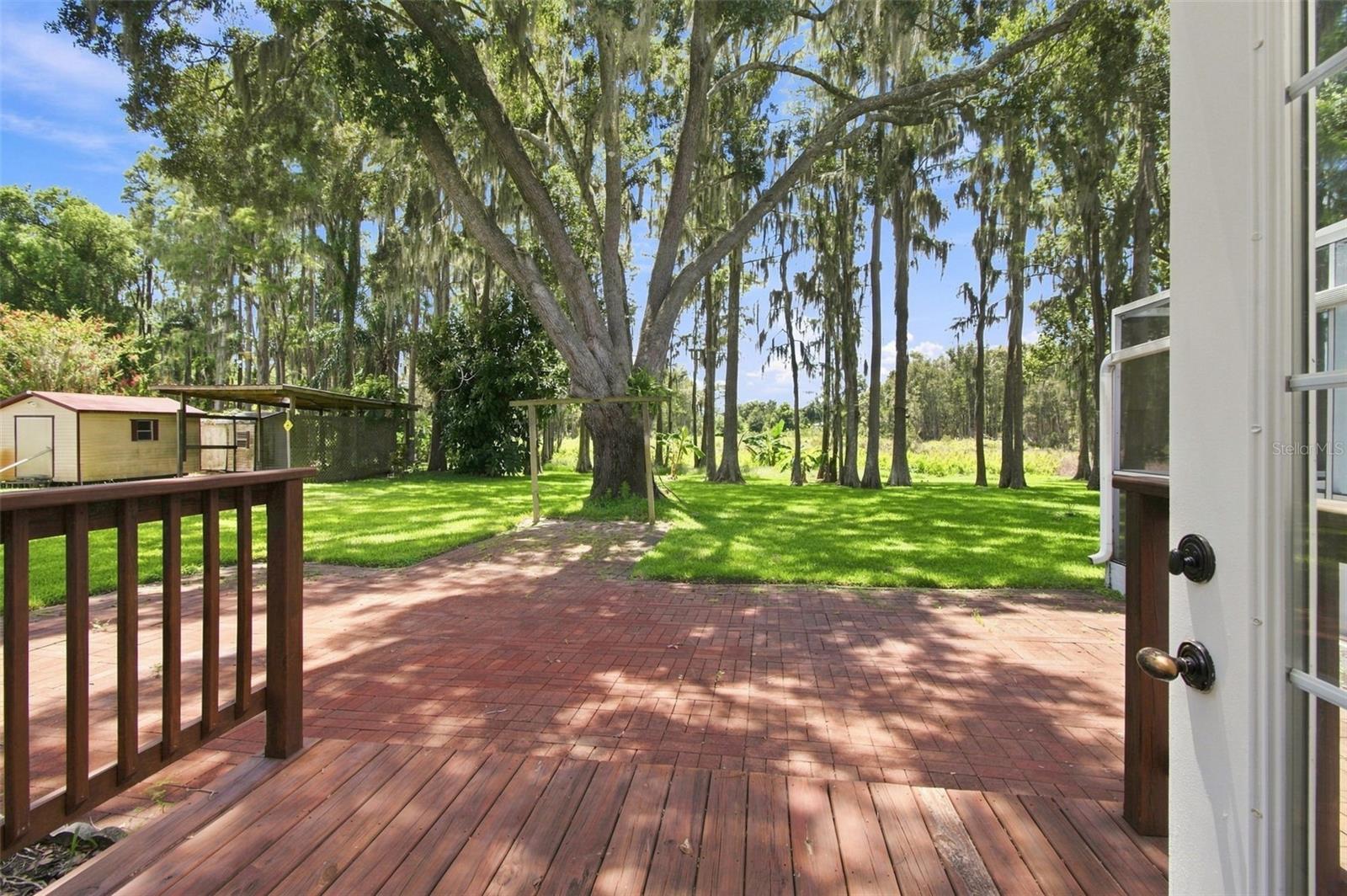210 LAKE HOBBS RD
