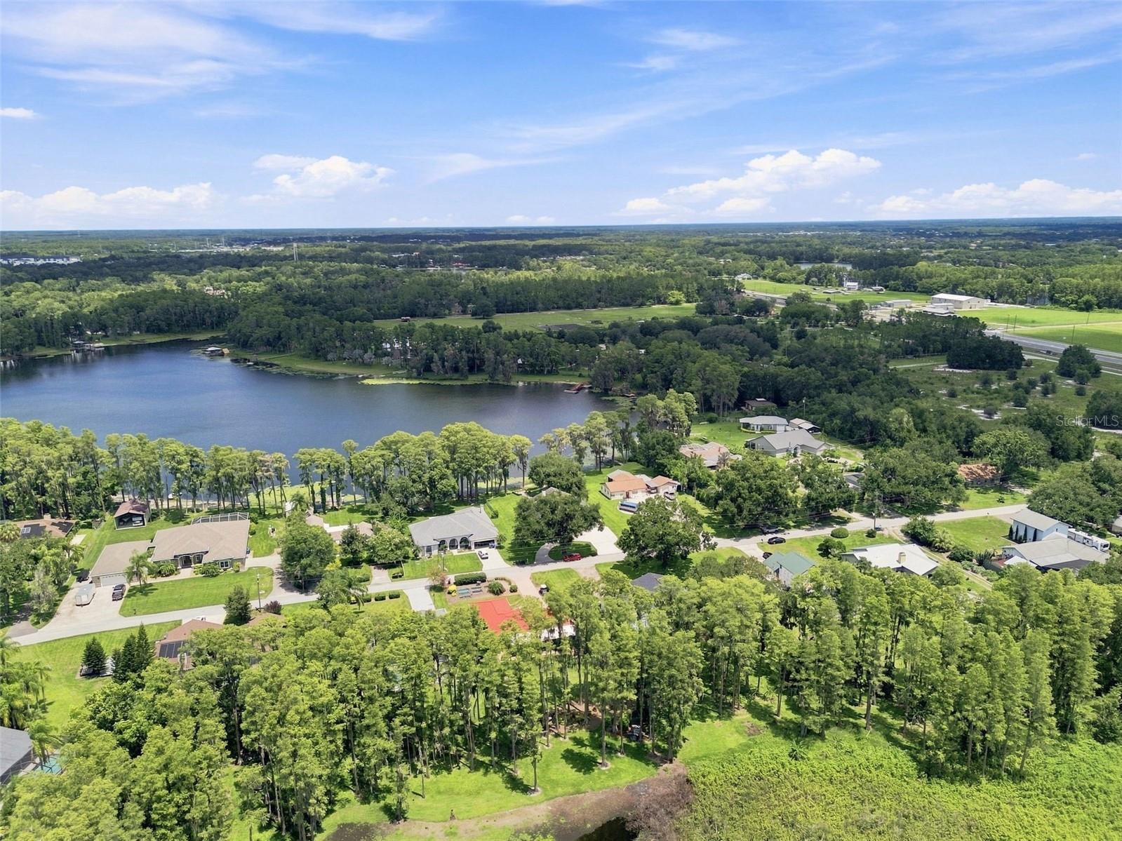 210 LAKE HOBBS RD