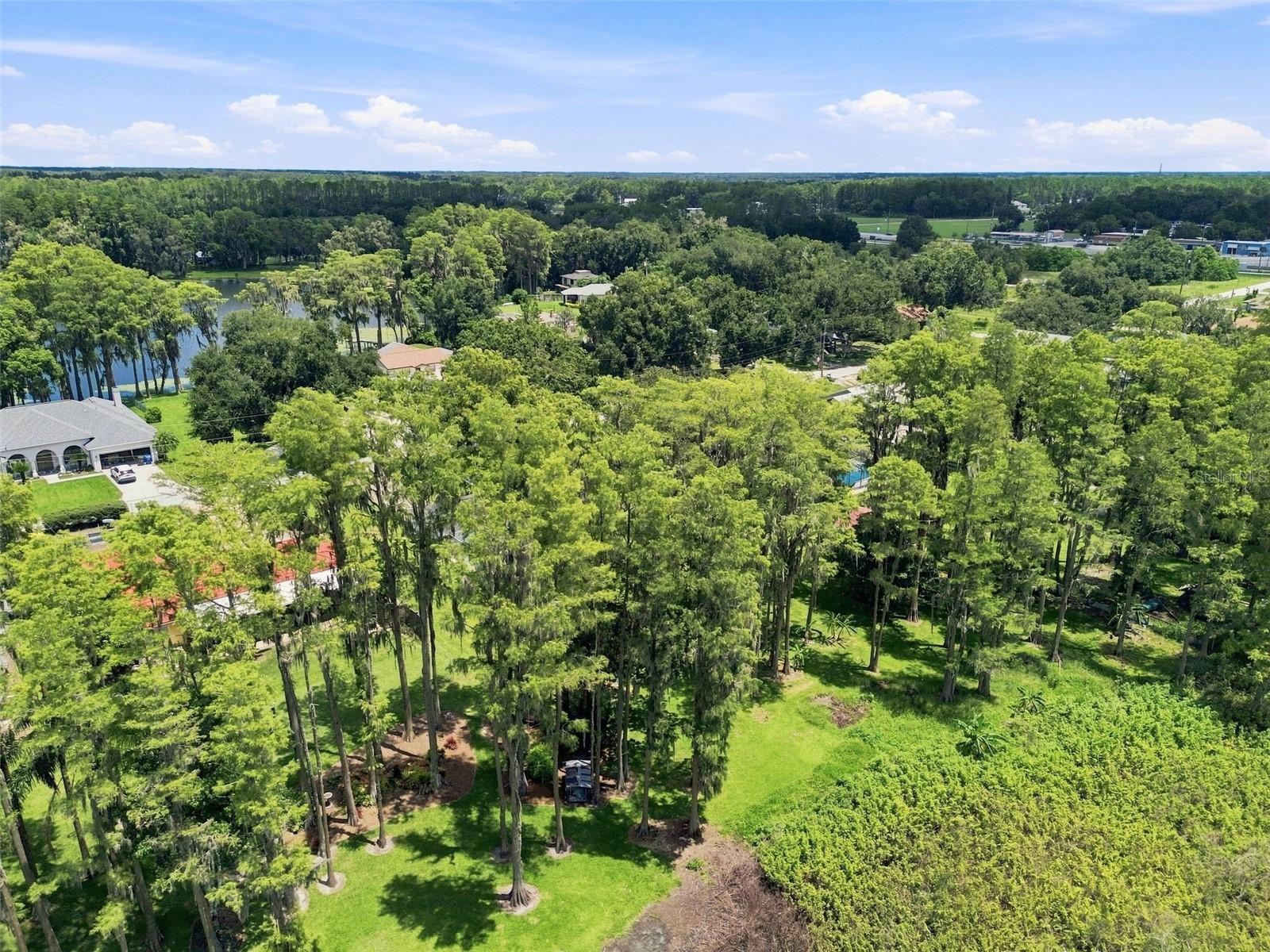 210 LAKE HOBBS RD