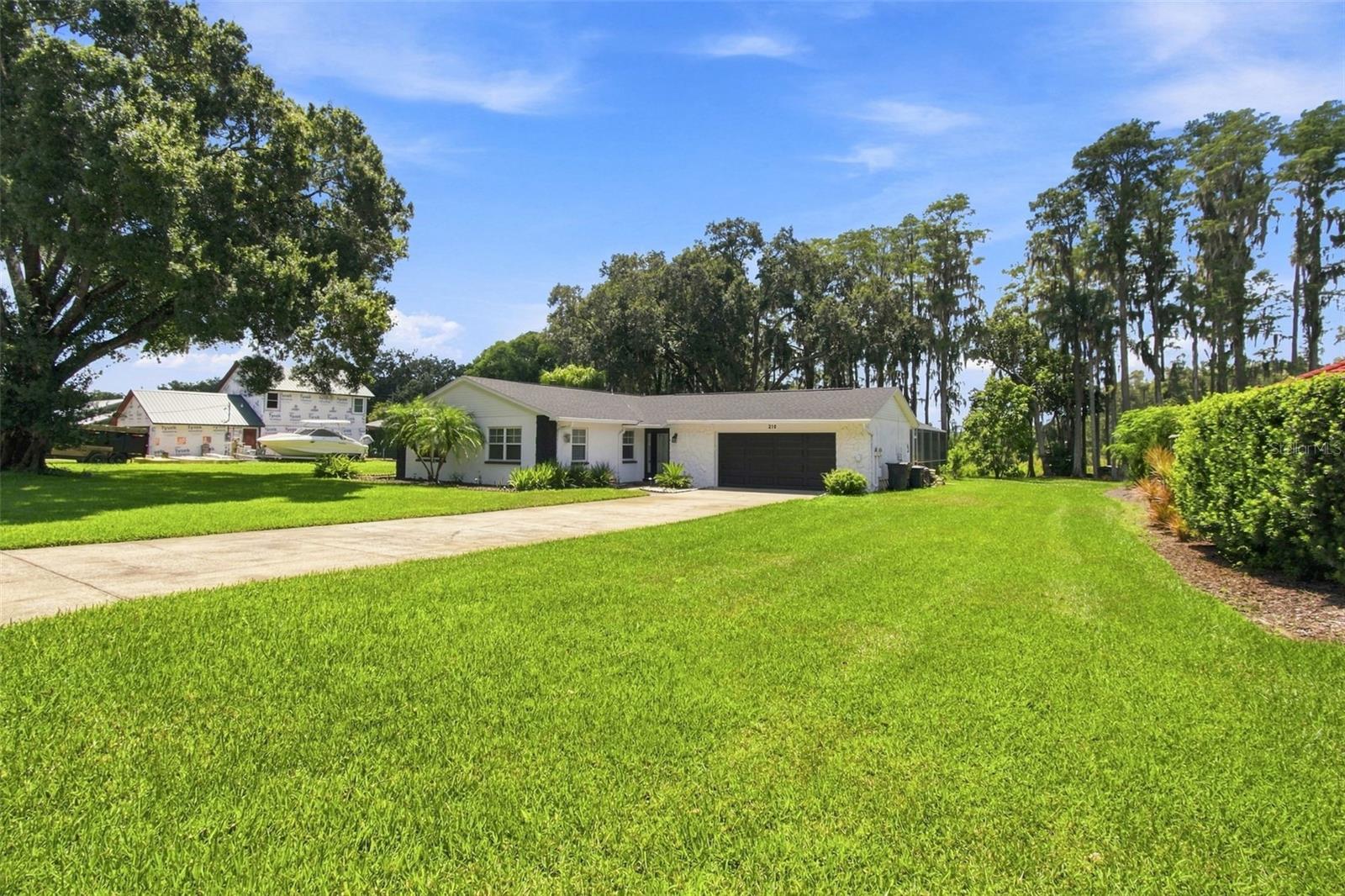 210 LAKE HOBBS RD
