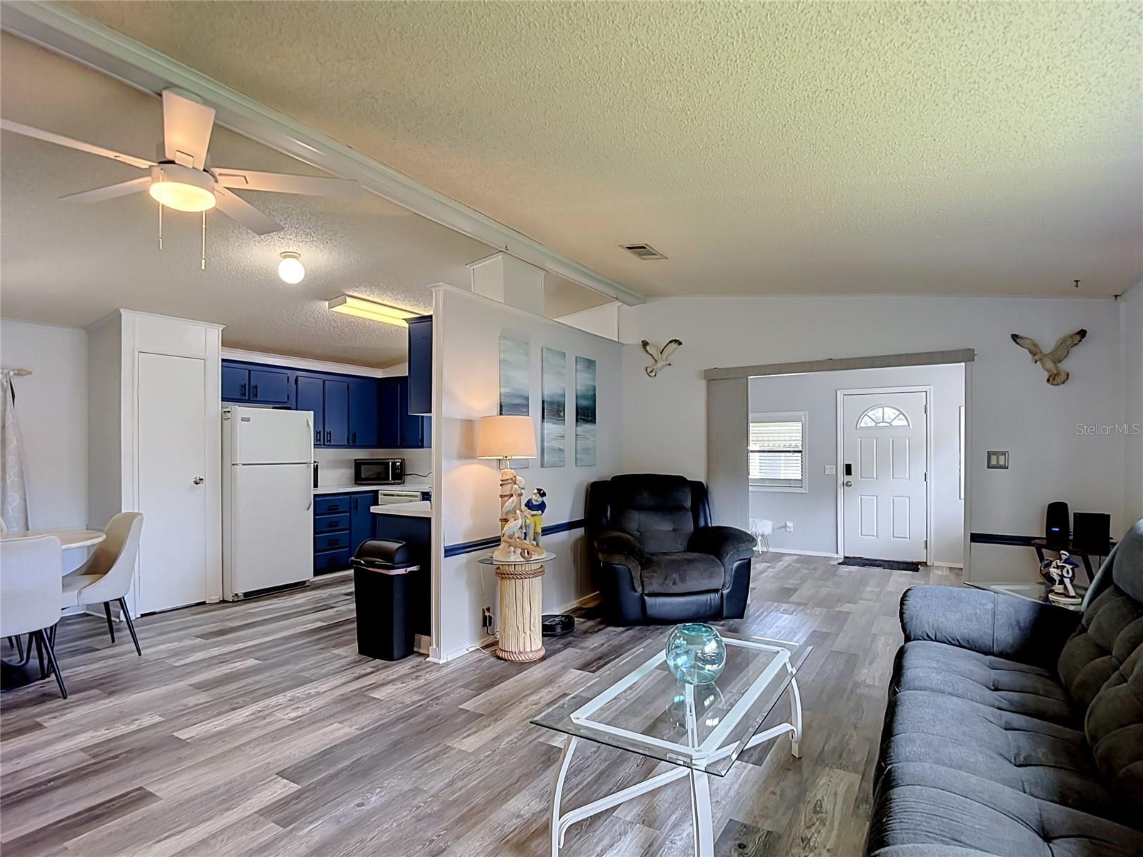 4616 OLIVE DR