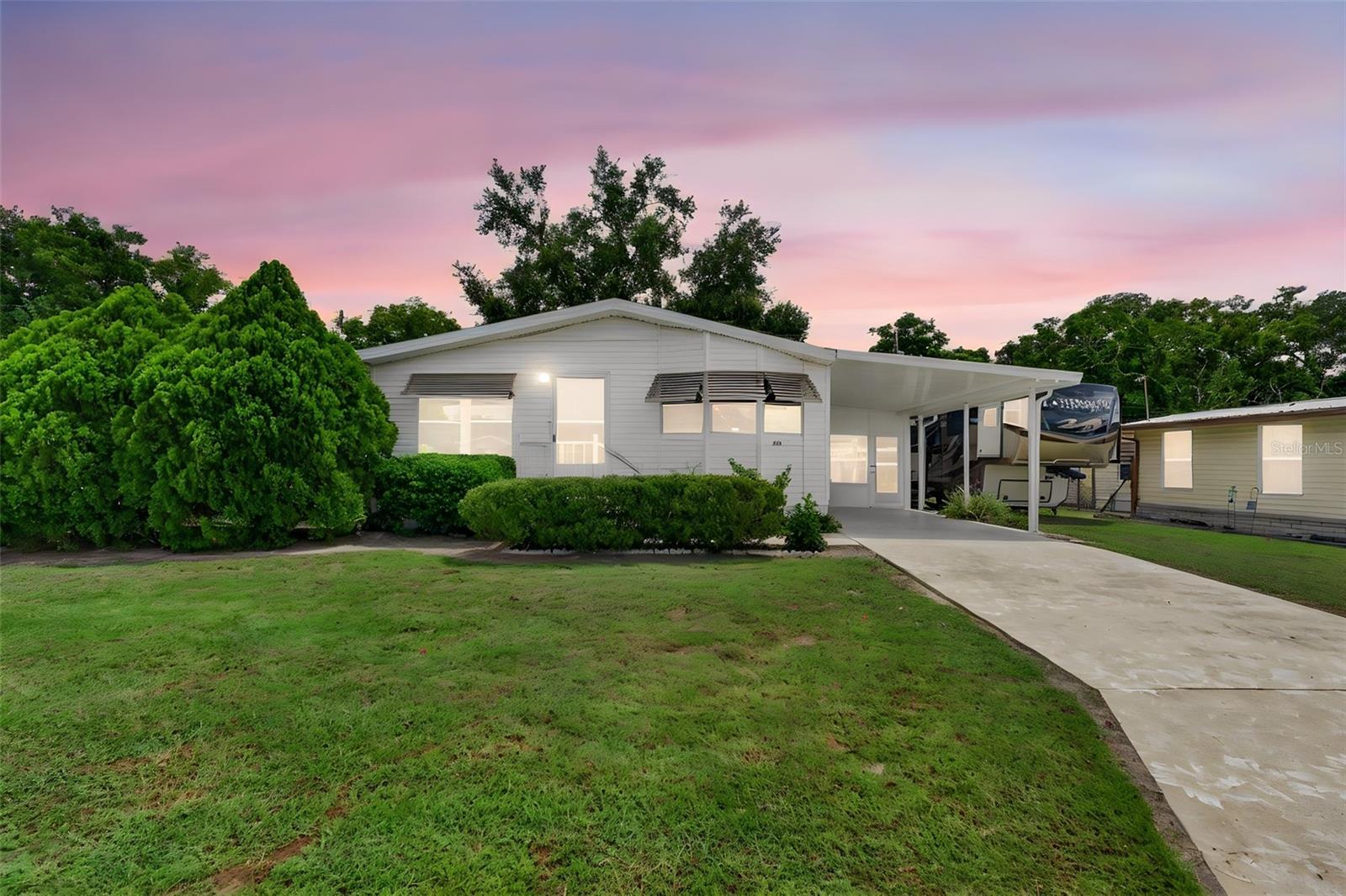 39200 Ola Ave, Zephyrhills