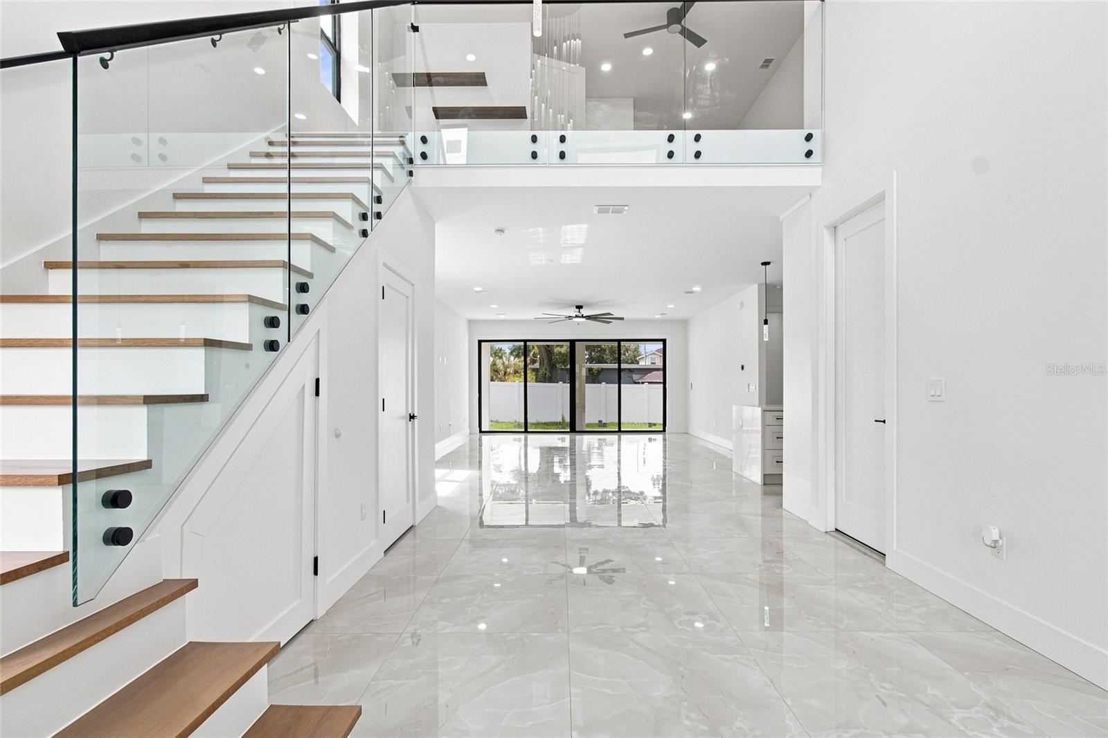 4122 W NASSAU ST
