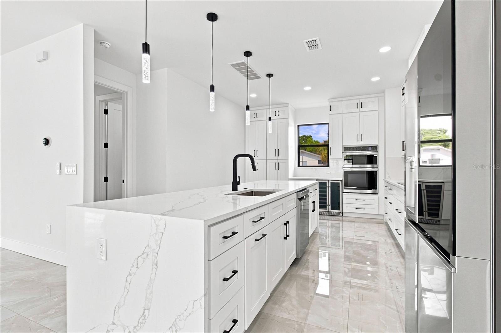 4122 W NASSAU ST