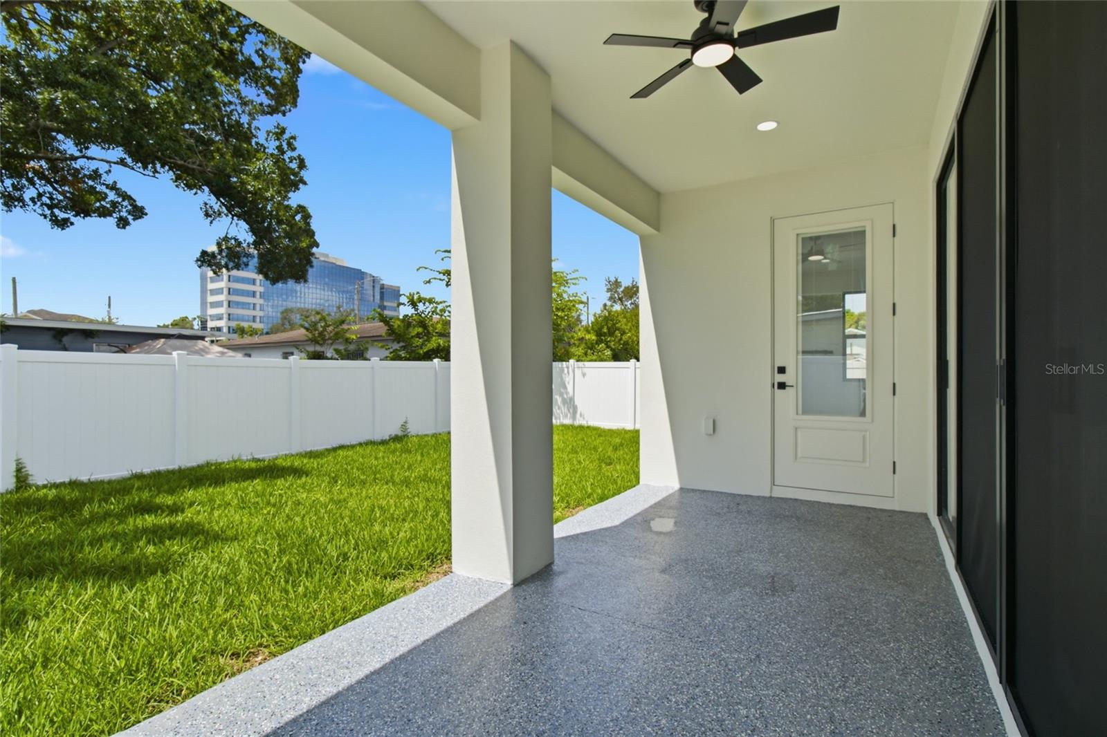 4122 W NASSAU ST