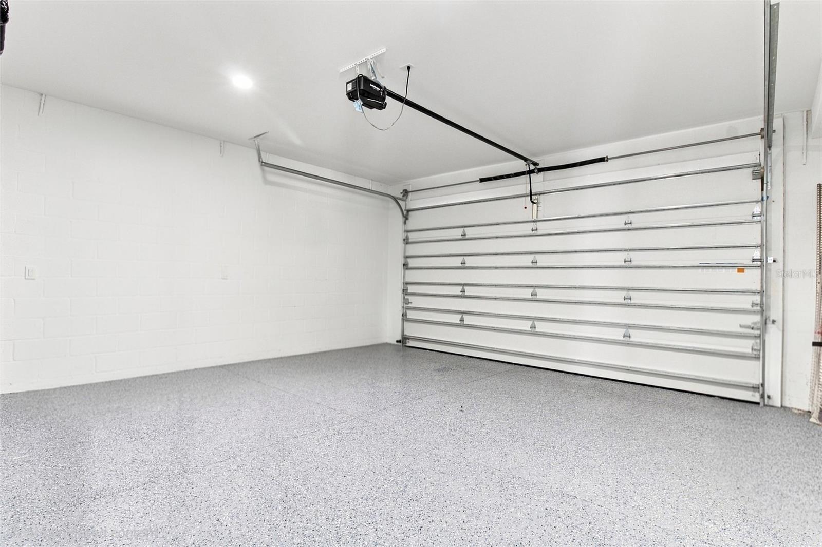 4122 W NASSAU ST