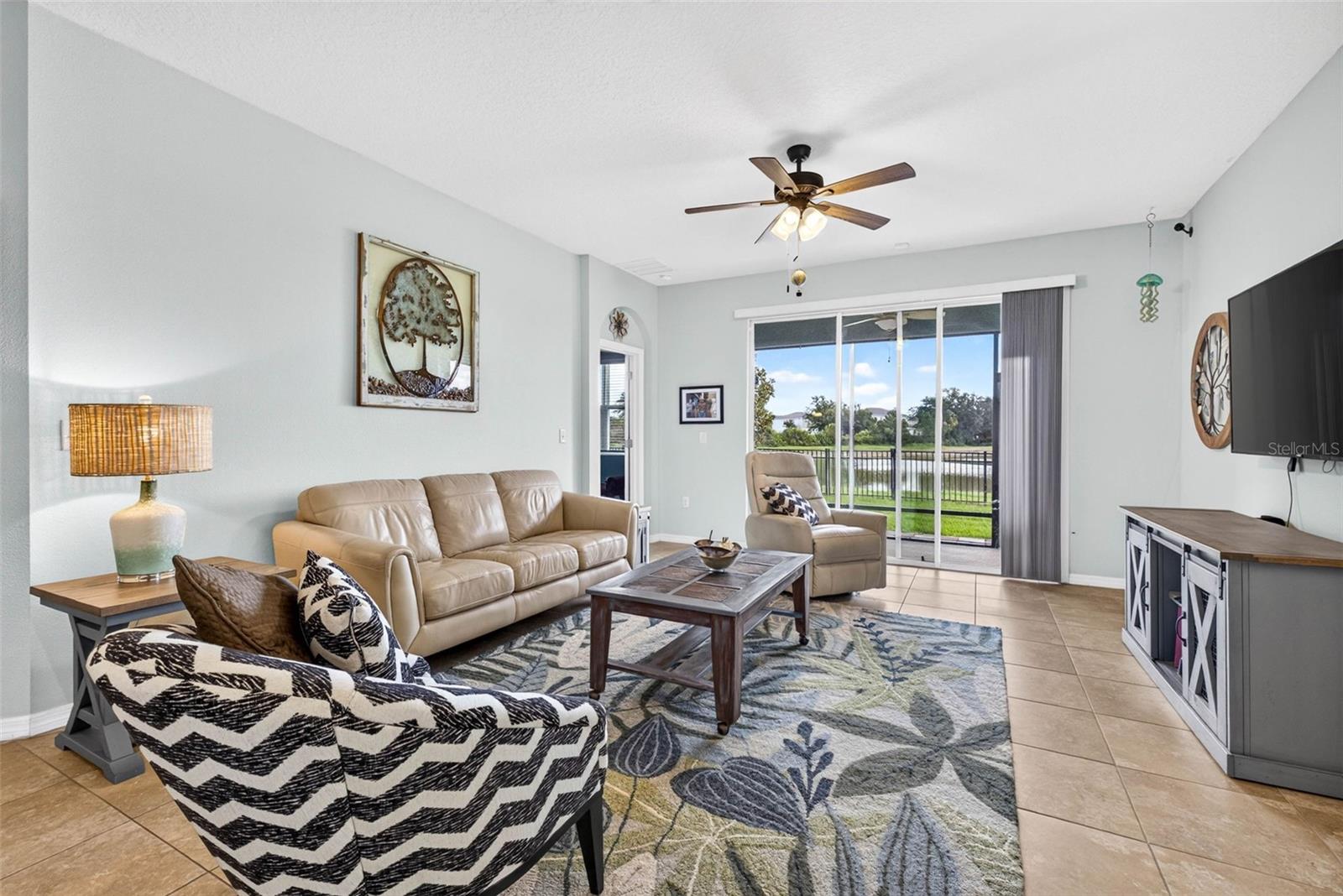 7460 STONEBROOK CIR