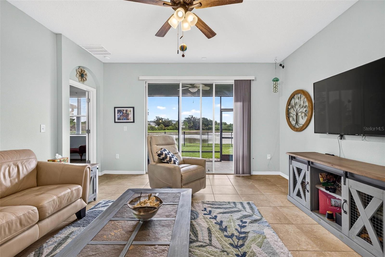 7460 STONEBROOK CIR