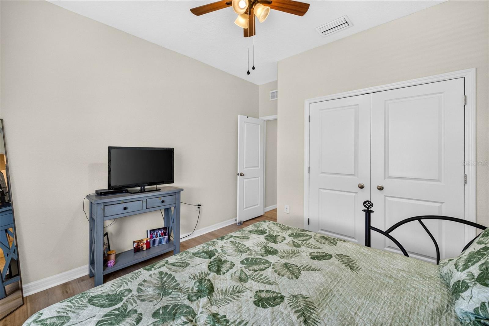 7460 STONEBROOK CIR