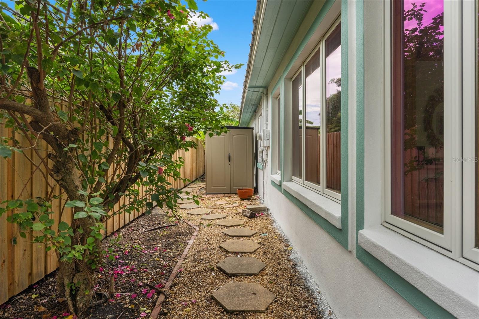 105 ADALIA AVE