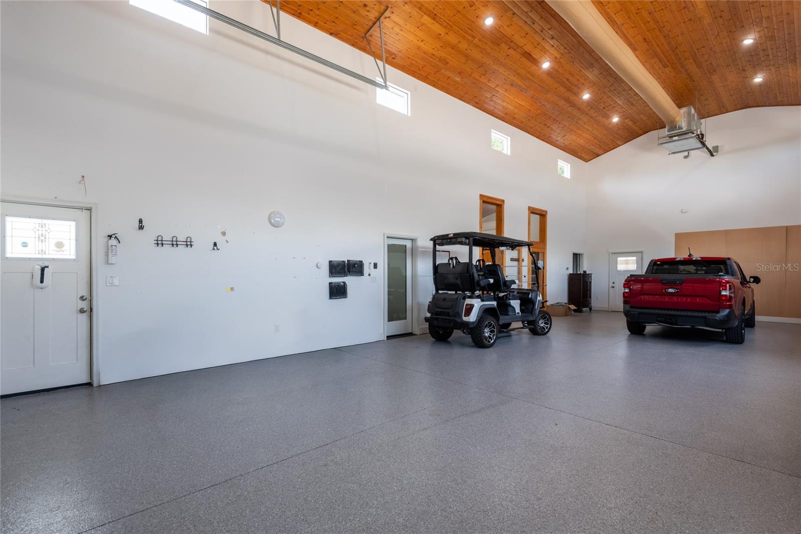 6757 AMANDA VISTA CIR
