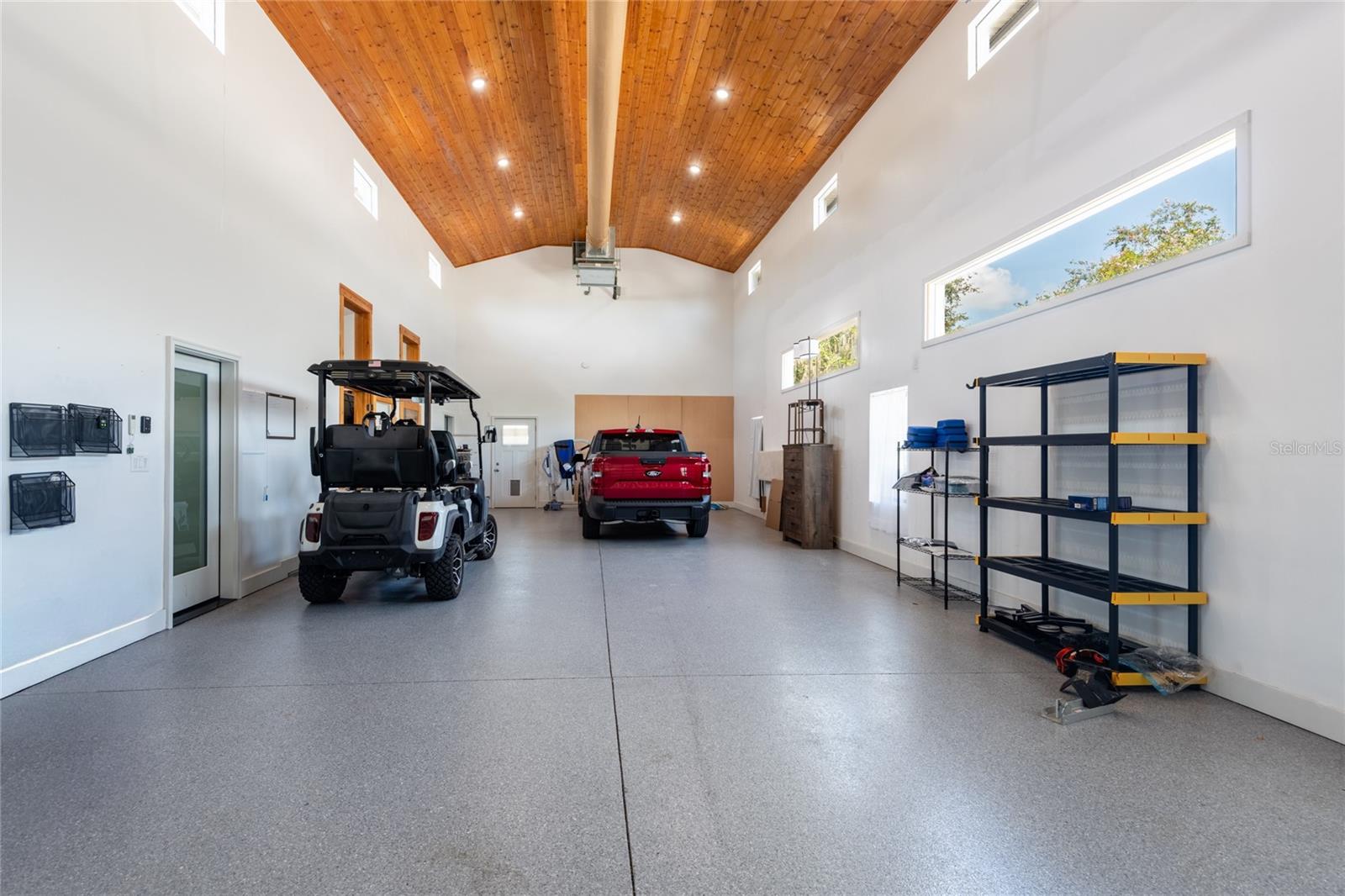 6757 AMANDA VISTA CIR