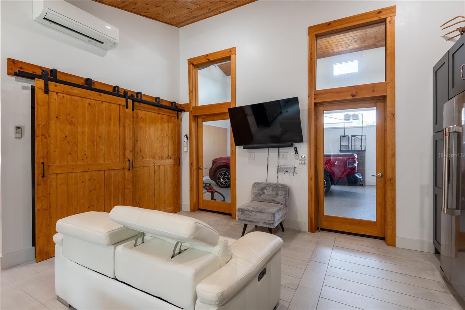 6757 AMANDA VISTA CIR