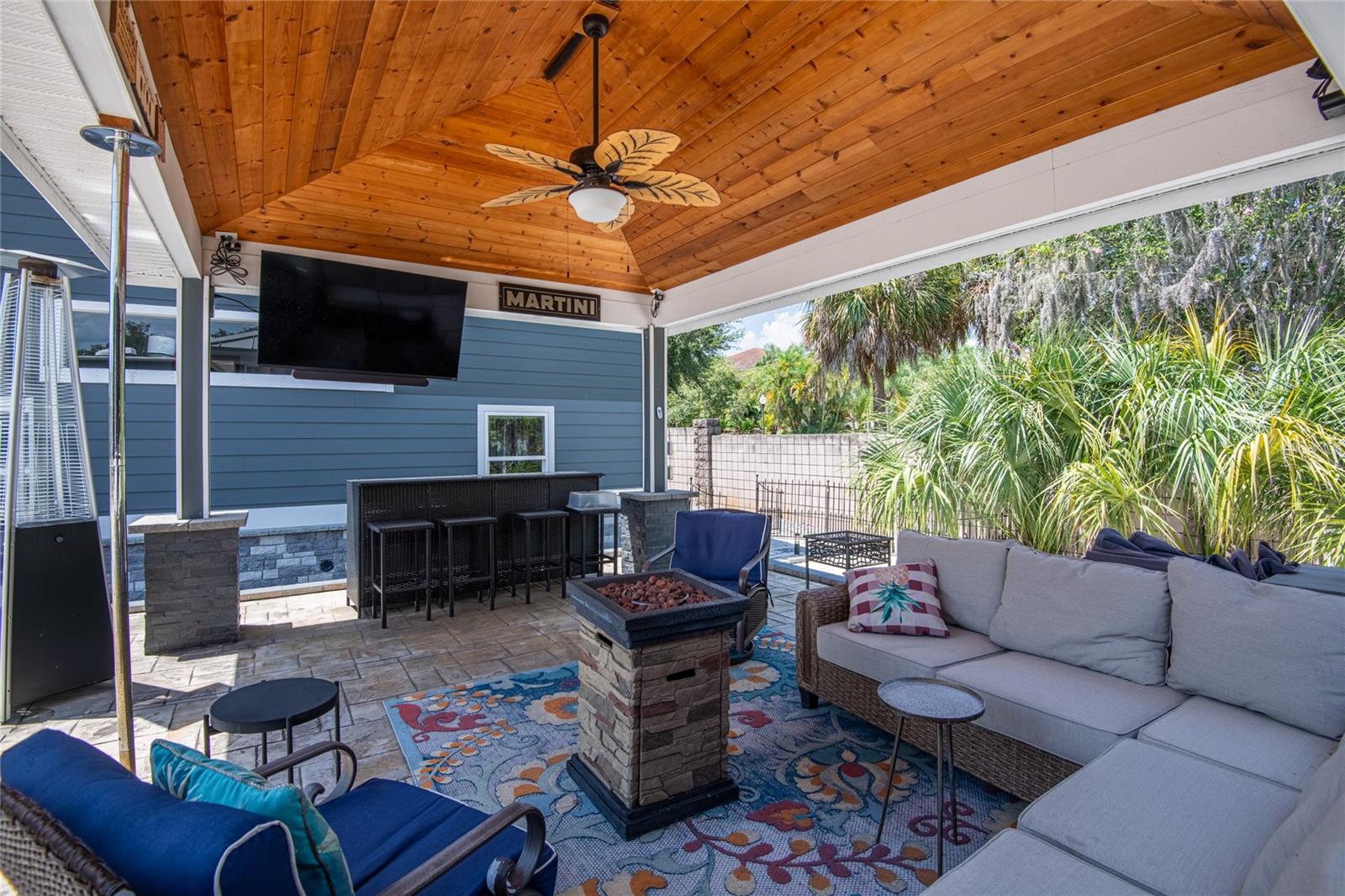 6757 AMANDA VISTA CIR