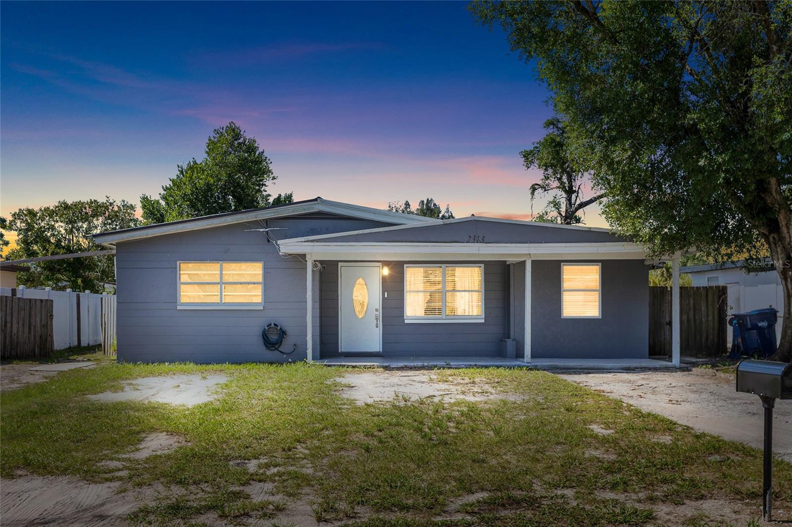2313 E 111th Ave, Tampa