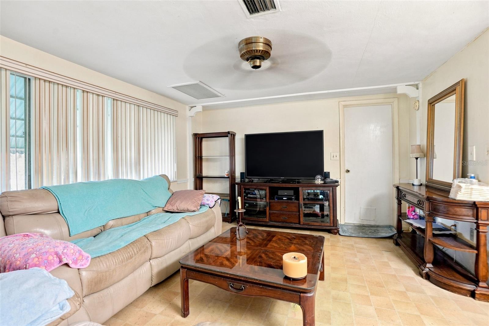 8700 POWDERHORN ROW