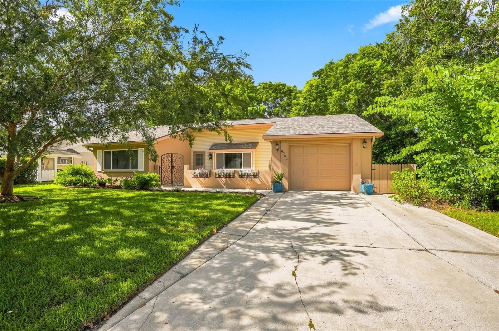 8700 POWDERHORN ROW