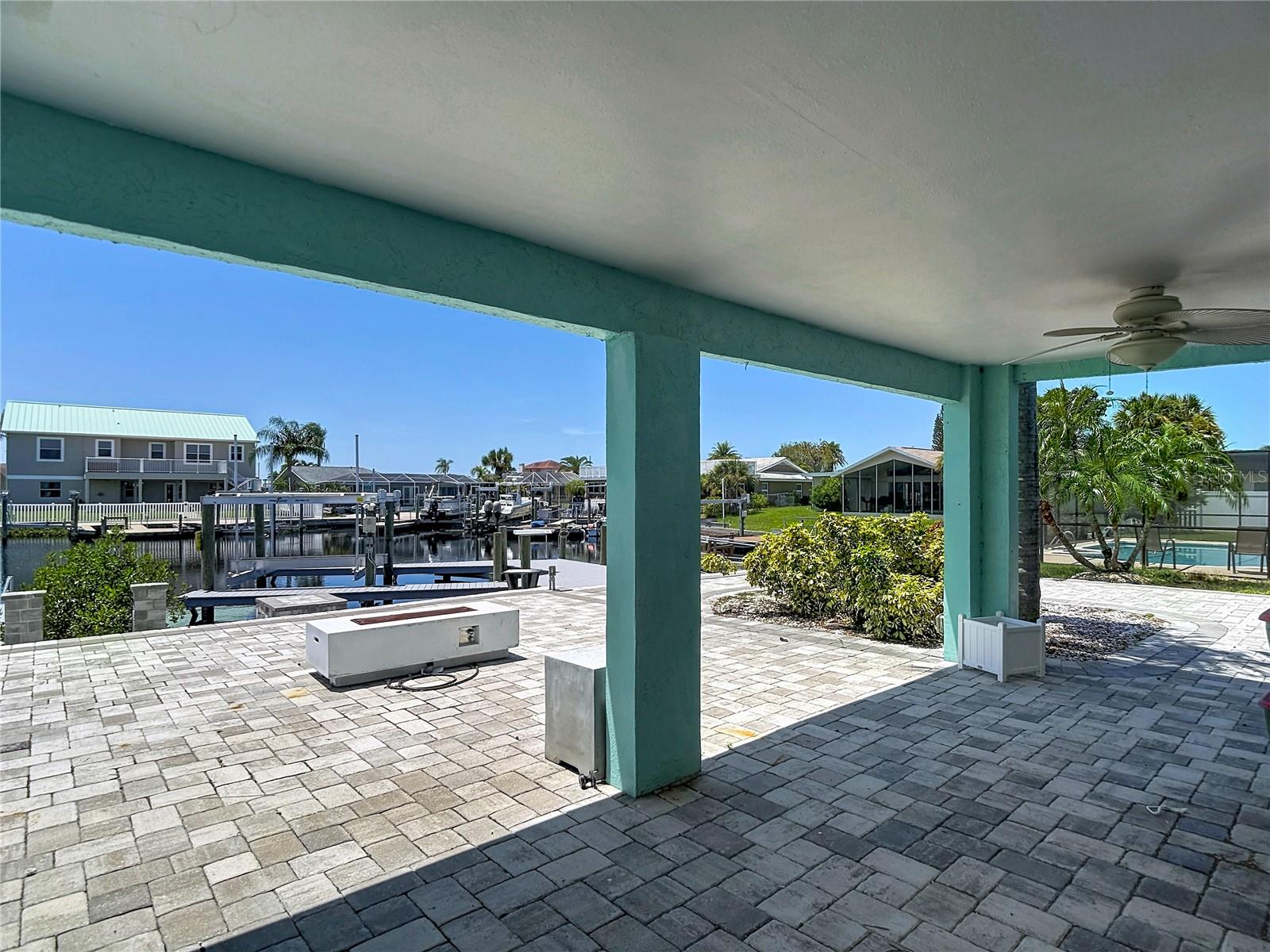 3516 FLORAMAR TER