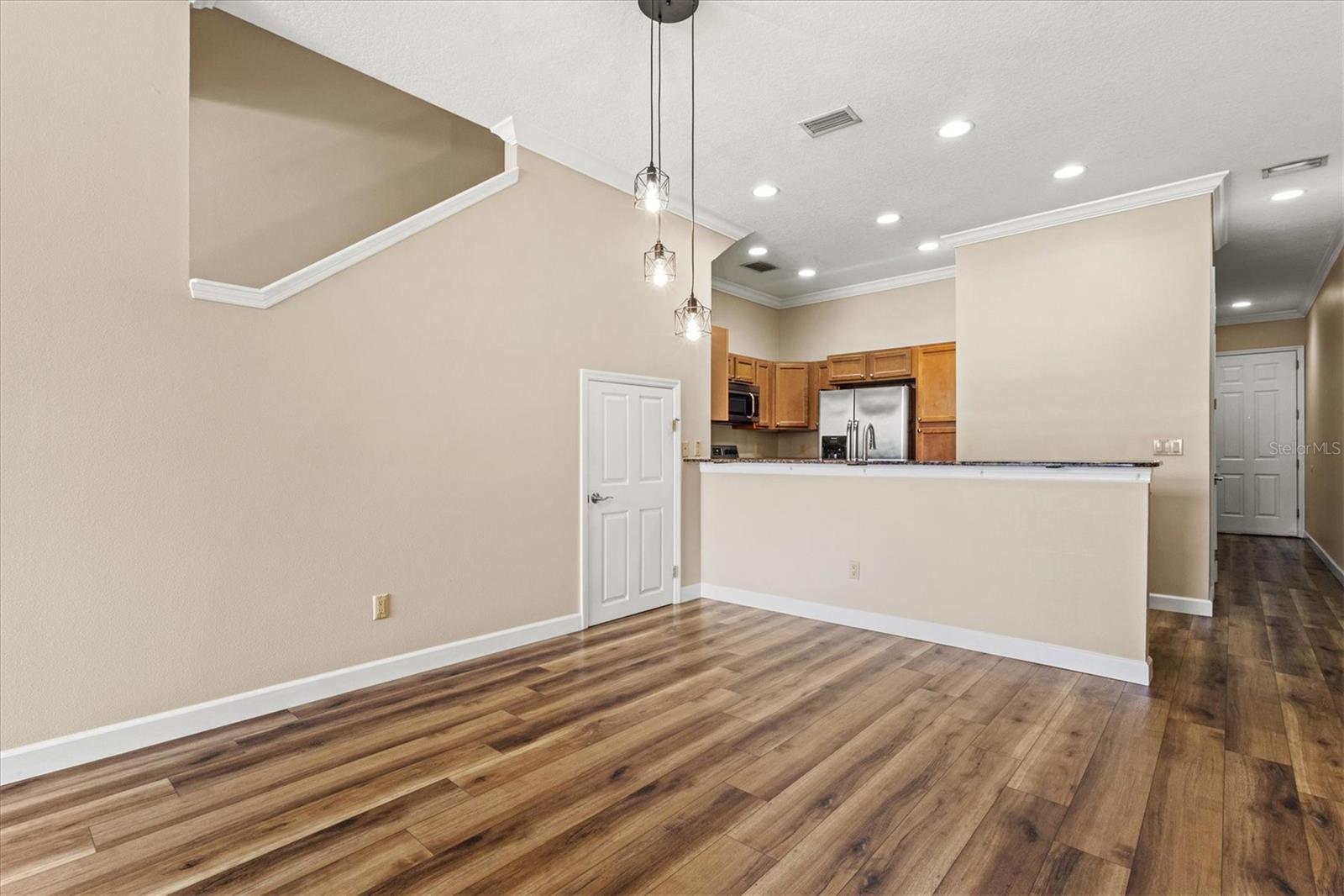 212 S DAKOTA AVE #E