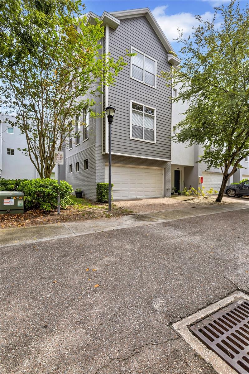 4512 BAY SPRING CT