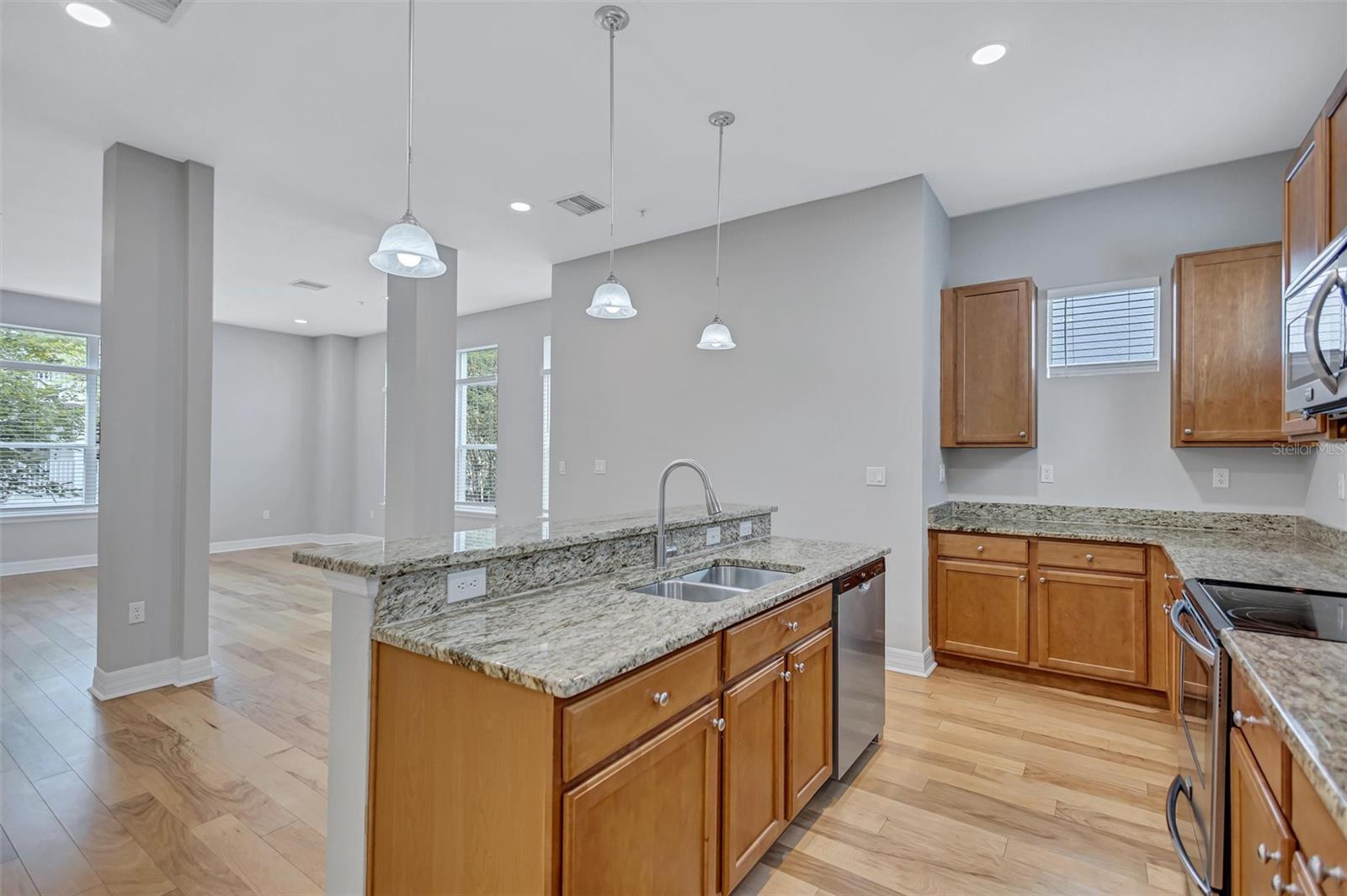 4512 BAY SPRING CT