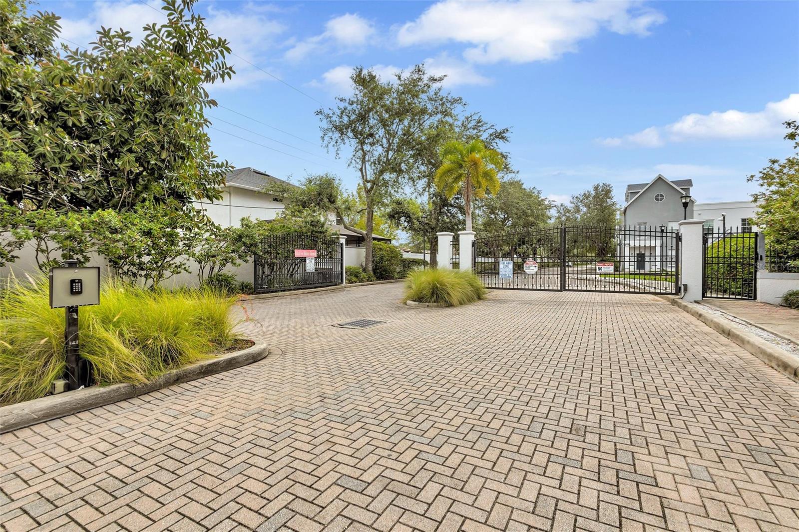 4512 BAY SPRING CT