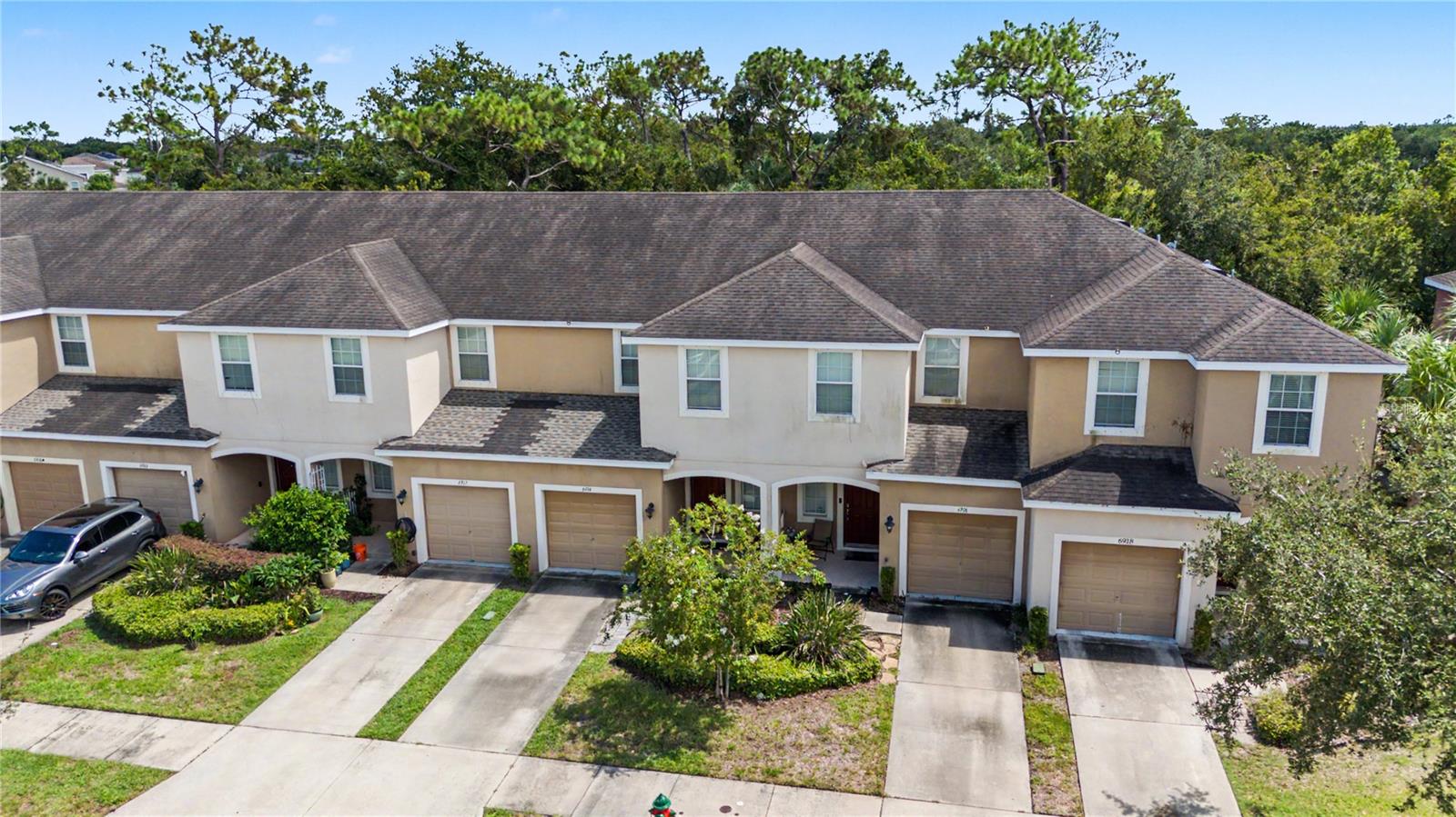 6914 HOLLY HEATH DR