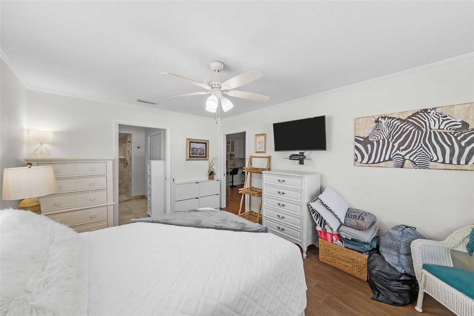 3810 OAK DR #N11