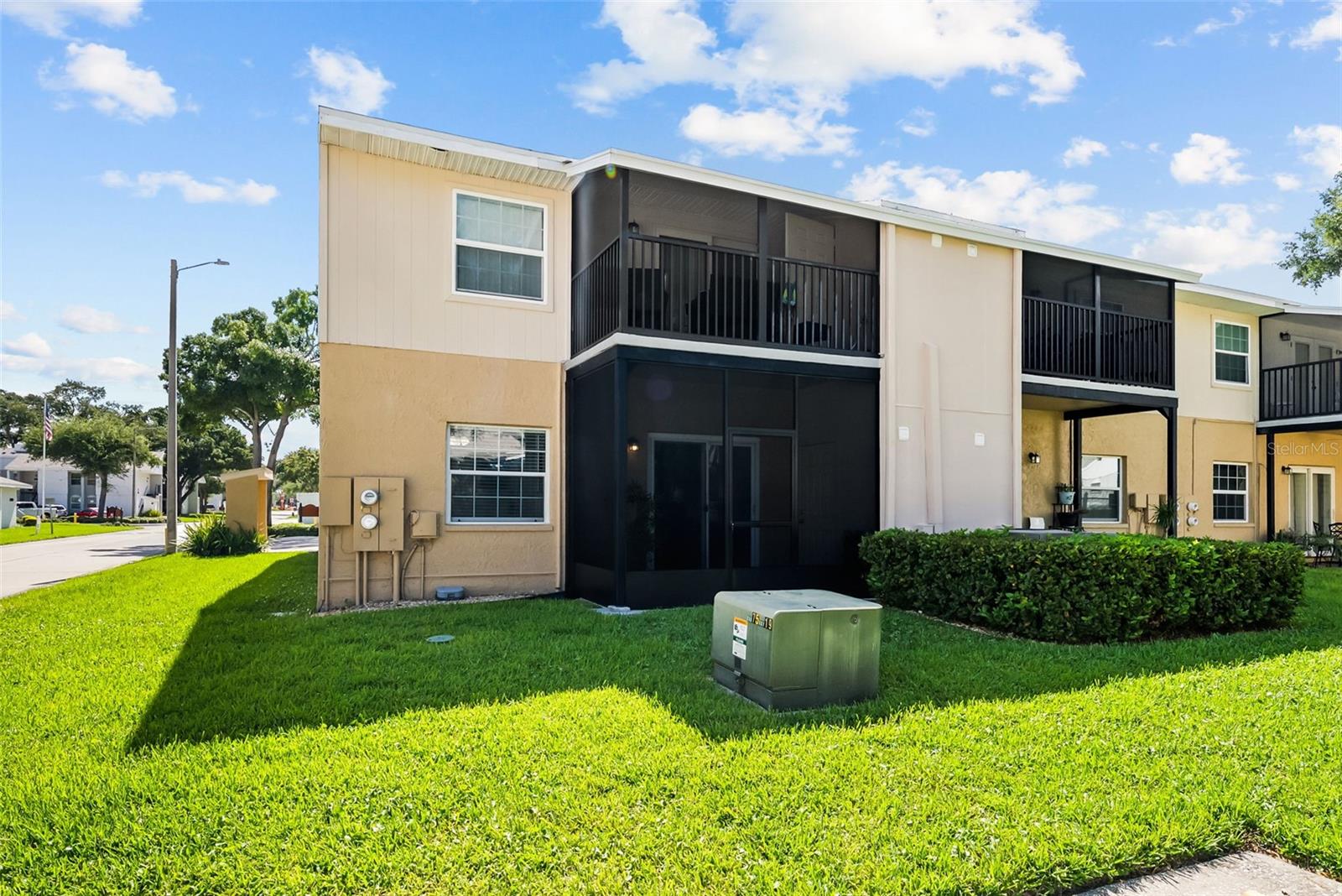3810 OAK DR #N11