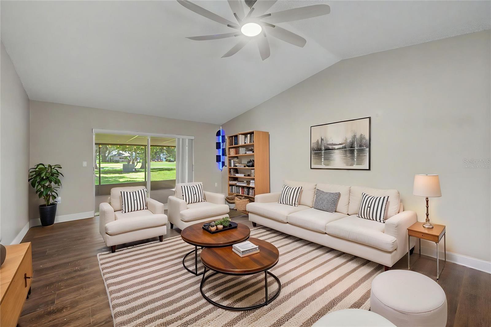 7800 FAIRLAWN DR