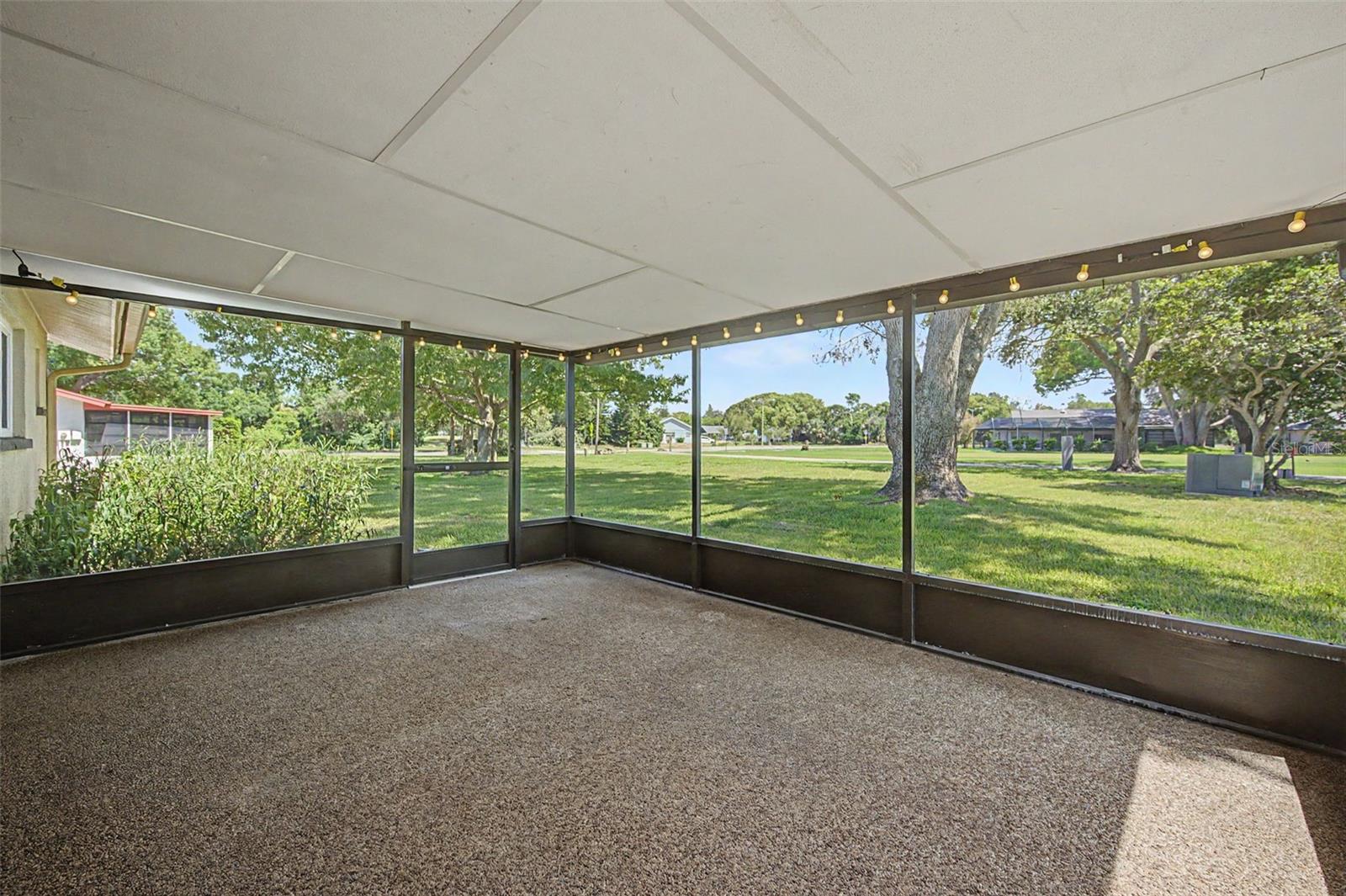 7800 FAIRLAWN DR