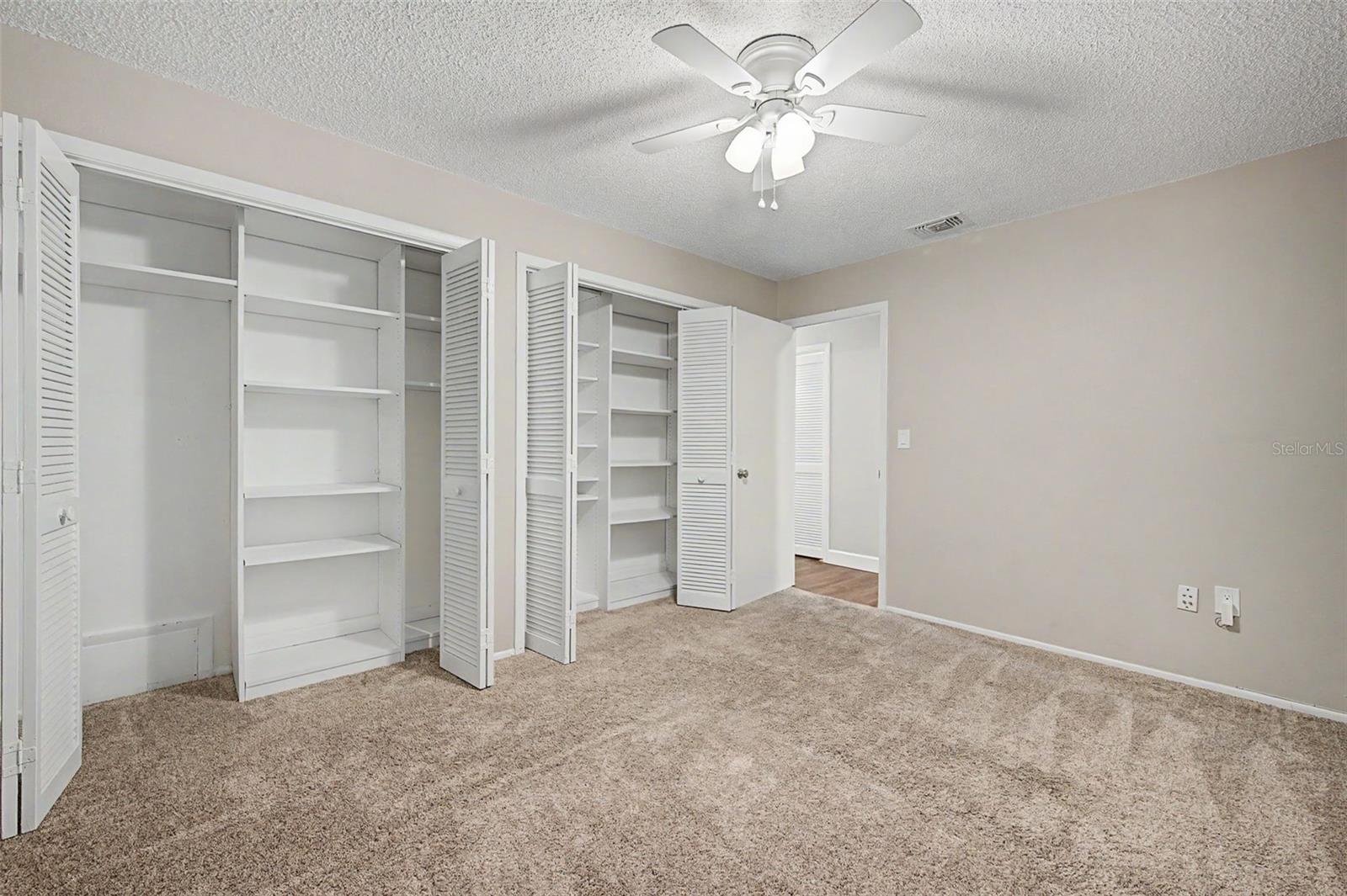 7800 FAIRLAWN DR