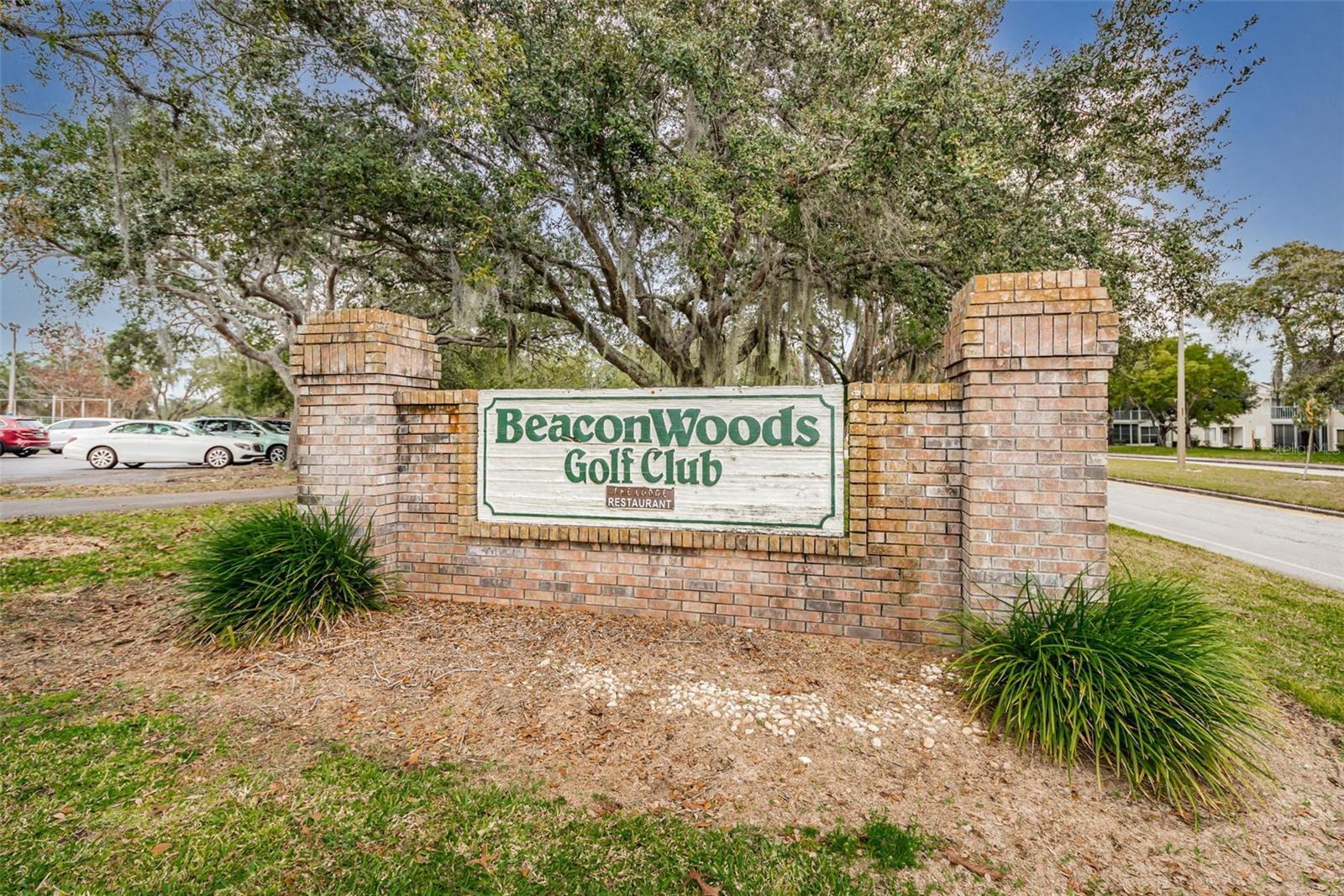 7800 FAIRLAWN DR