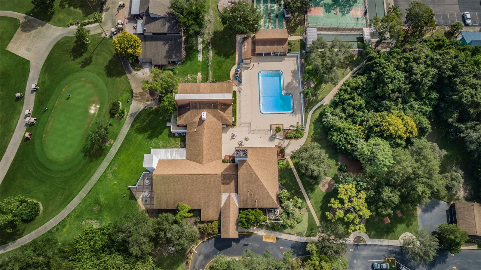 7800 FAIRLAWN DR
