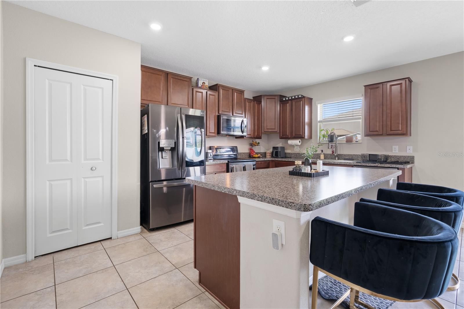 7420 PEARLY EVERLASTING AVE