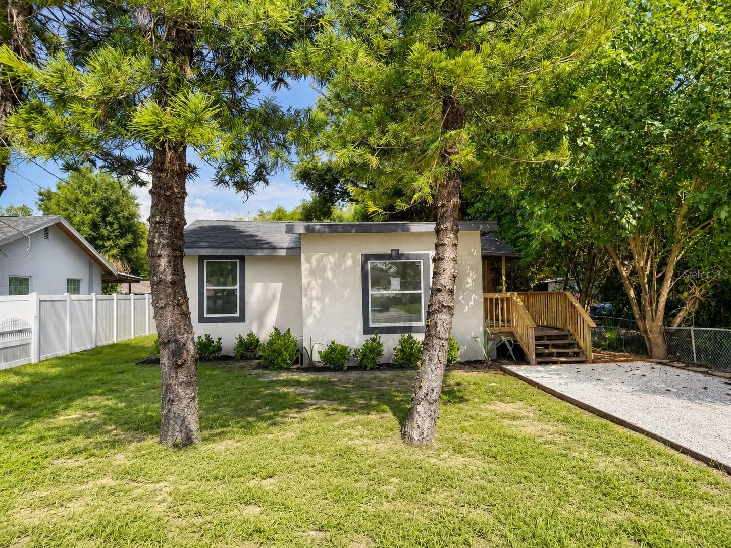 8713 N Edison Ave, Tampa