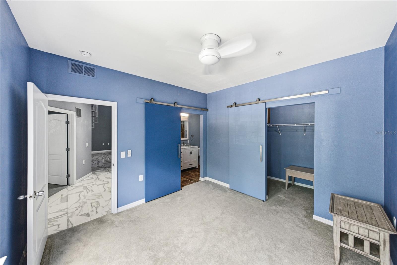 1640 VILLA CAPRI CIR #301