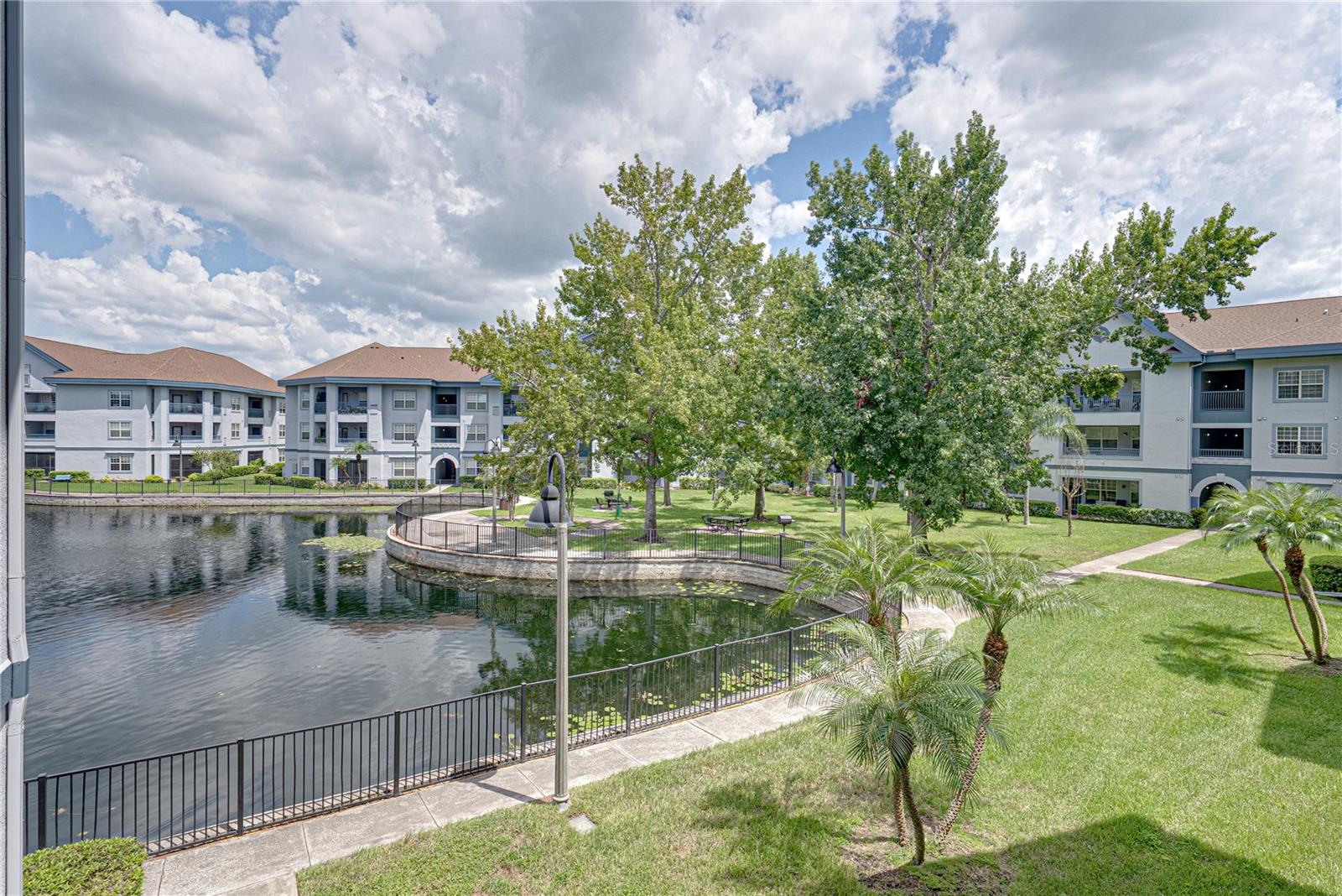 1640 VILLA CAPRI CIR #301