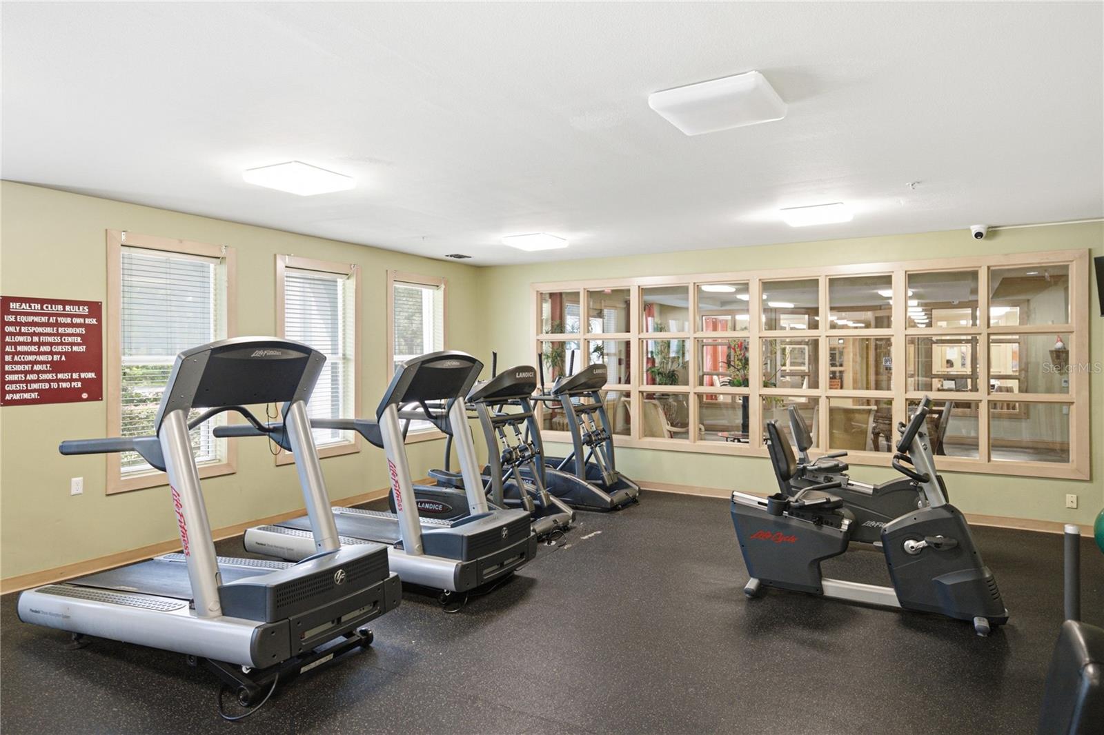 1640 VILLA CAPRI CIR #301